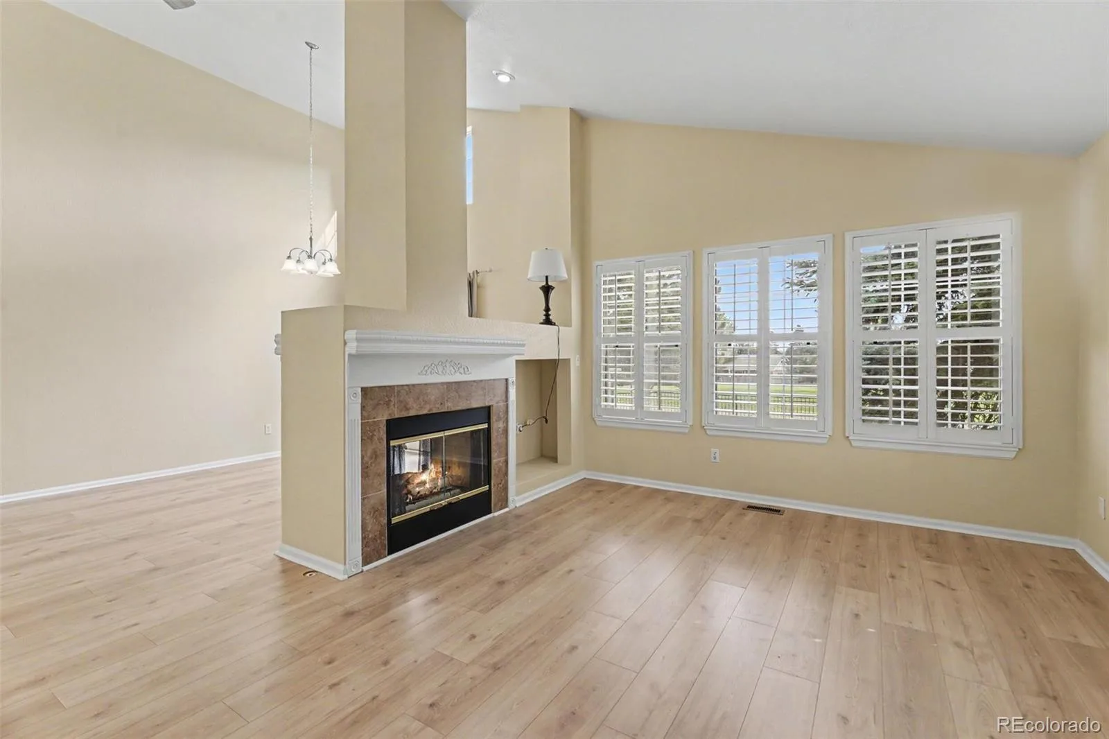 6826 W 84th Circle #18 Arvada CO 80003 | MLS #REC6981856 08222026205821 1600 3