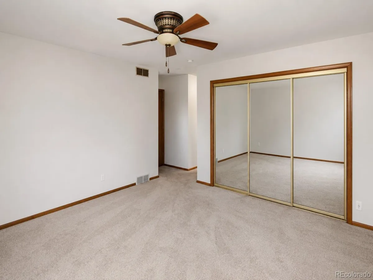 8176 S Newport Way Centennial CO 80112 MLS #REC6982578 05182026192250 1200 17