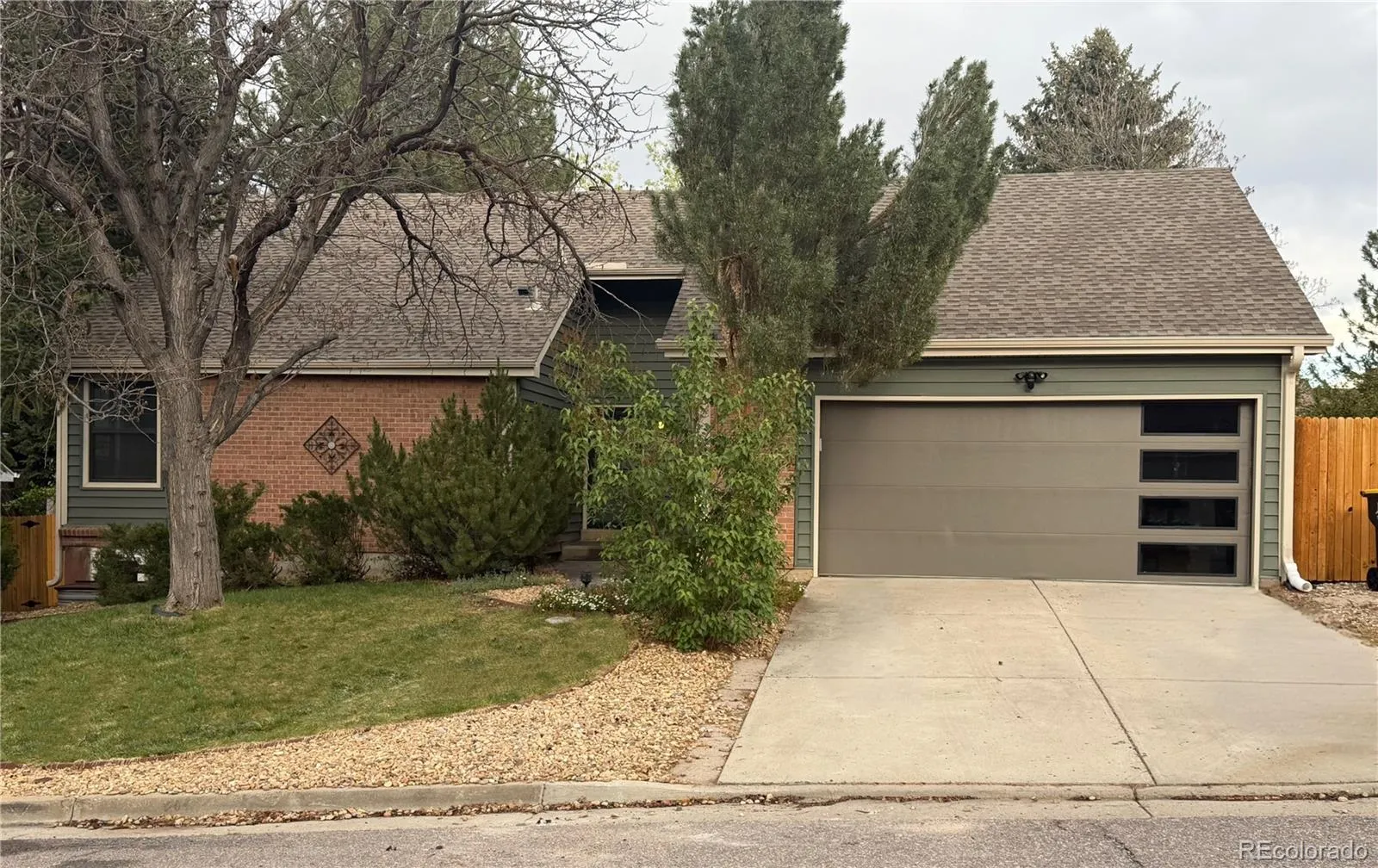 8176 S Newport Way Centennial CO 80112 MLS #REC6982578 05182026192250 1600 0