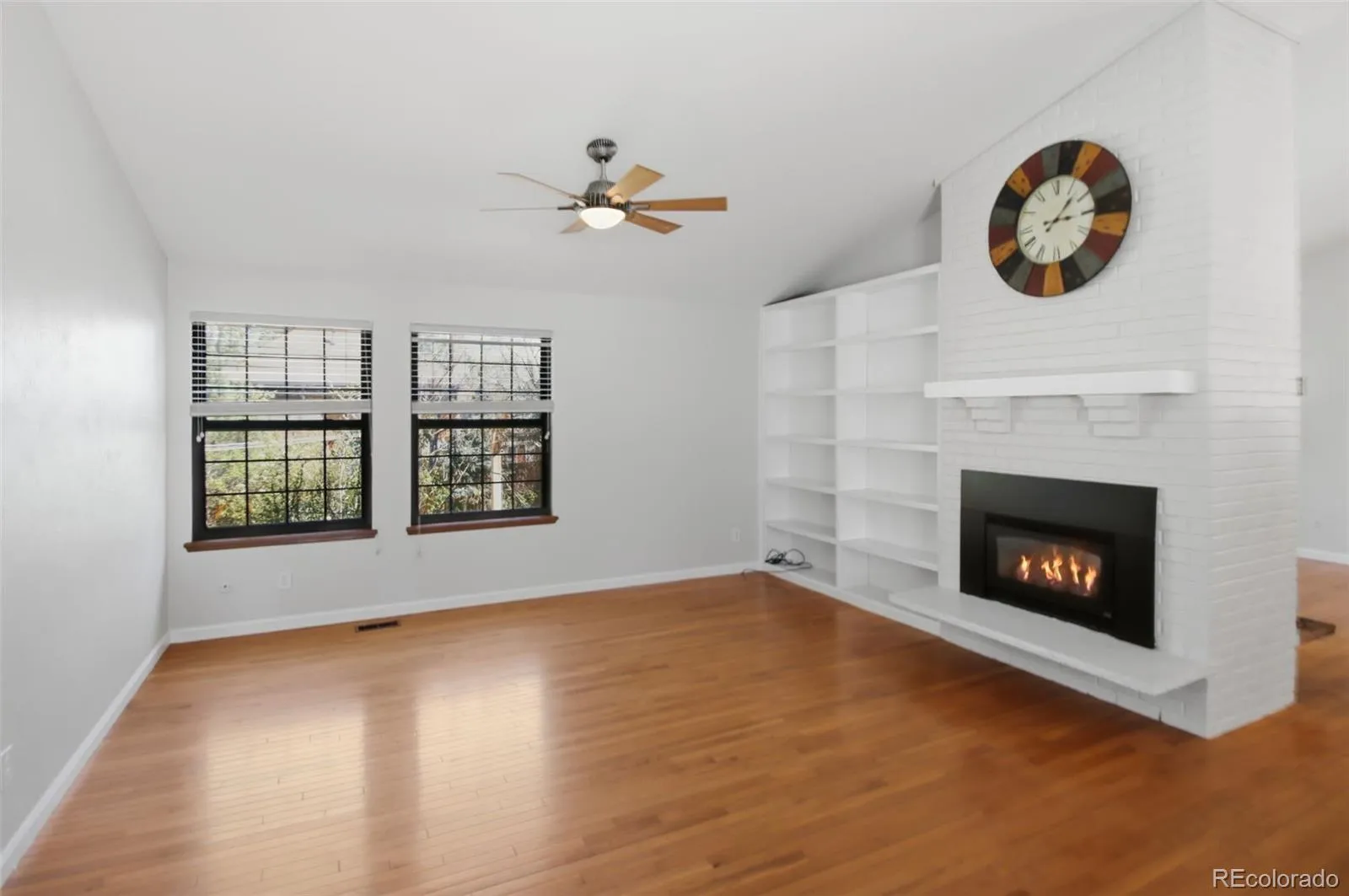 8176 S Newport Way Centennial CO 80112 MLS #REC6982578 05182026192250 1600 2