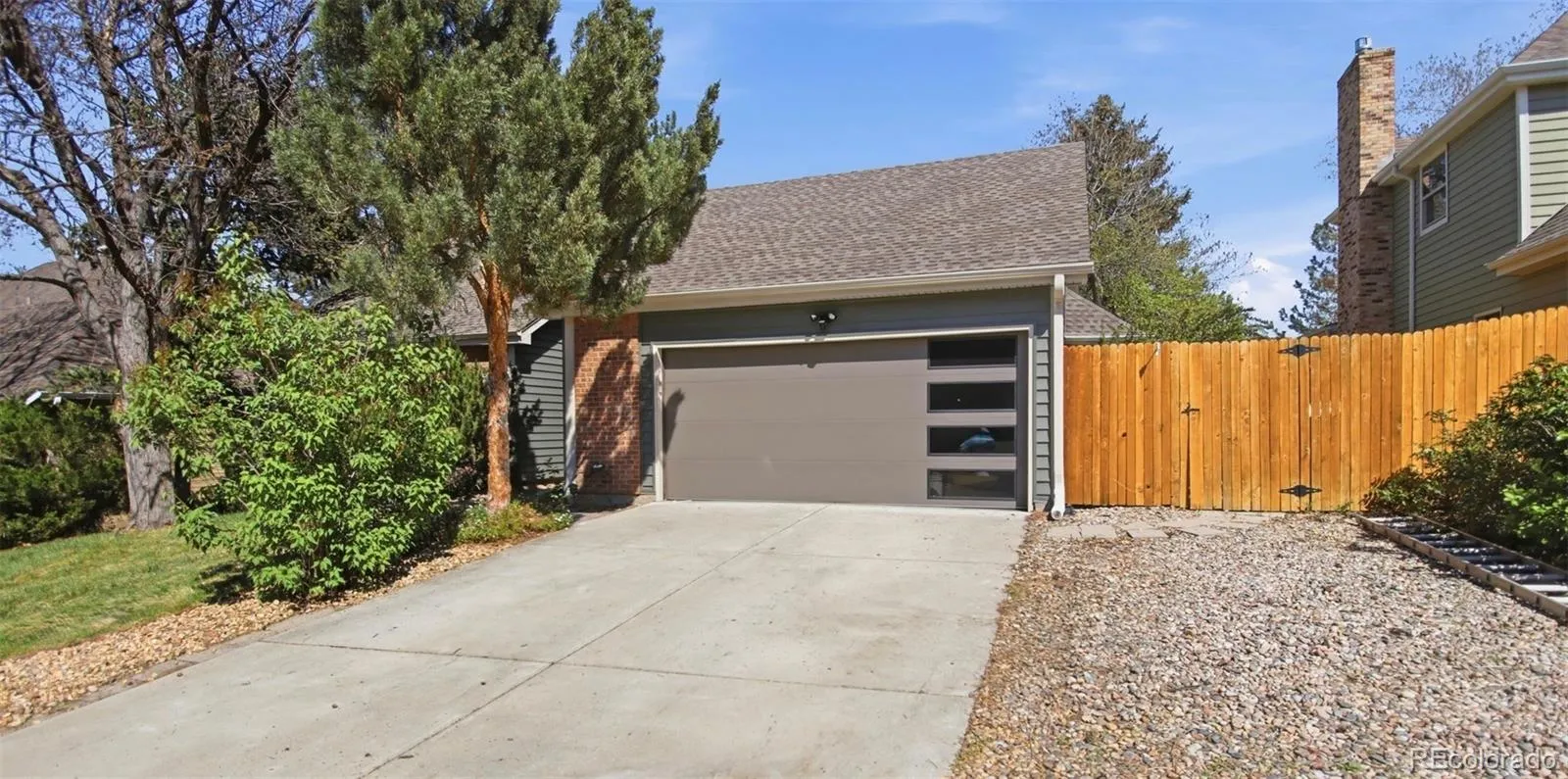 8176 S Newport Way Centennial CO 80112 MLS #REC6982578 05182026192250 1600 25