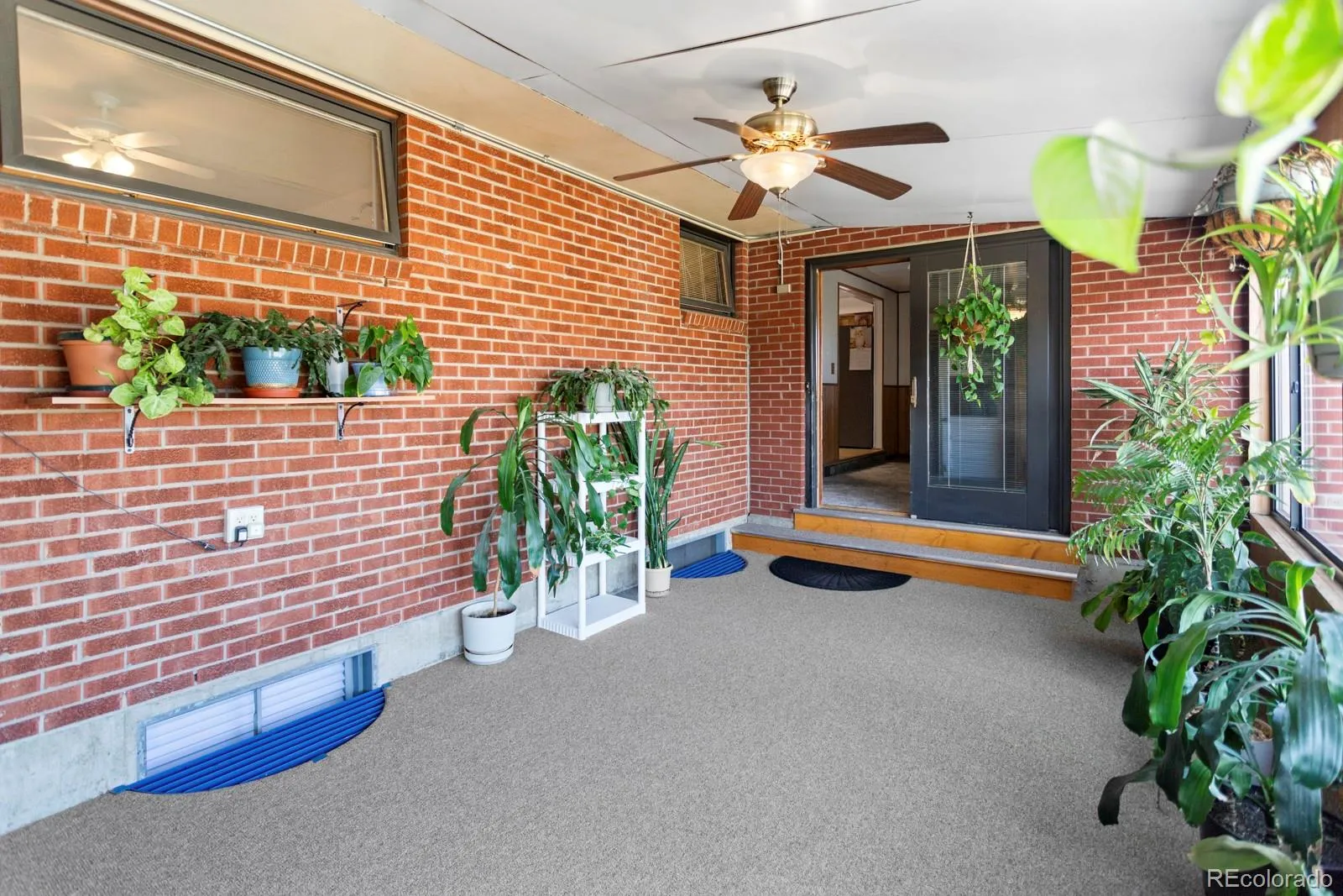 04152026193509 1600 32