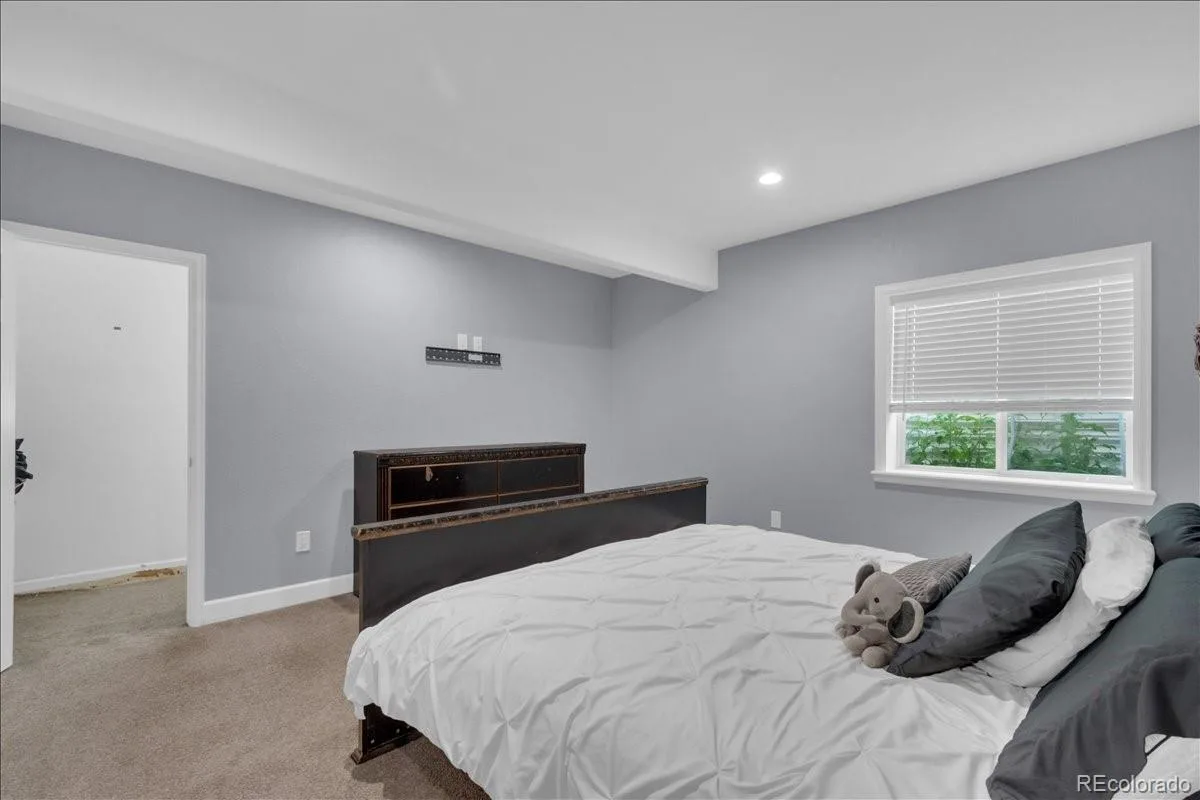 413 N De Gaulle Court Aurora CO 80018 | MLS #REC6984493 08062026161127 1200 24