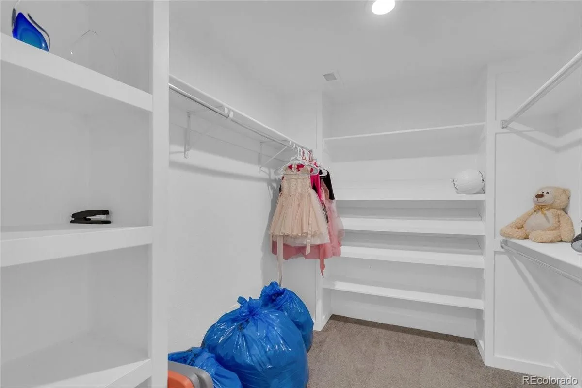 413 N De Gaulle Court Aurora CO 80018 | MLS #REC6984493 08062026161127 1200 28