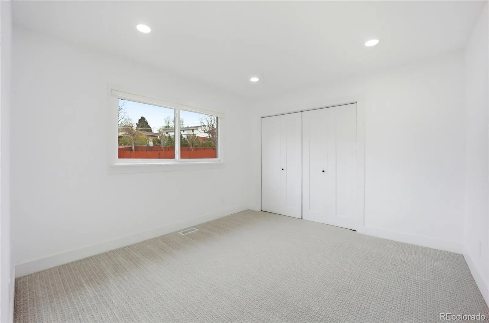 04142026181403 1600 32