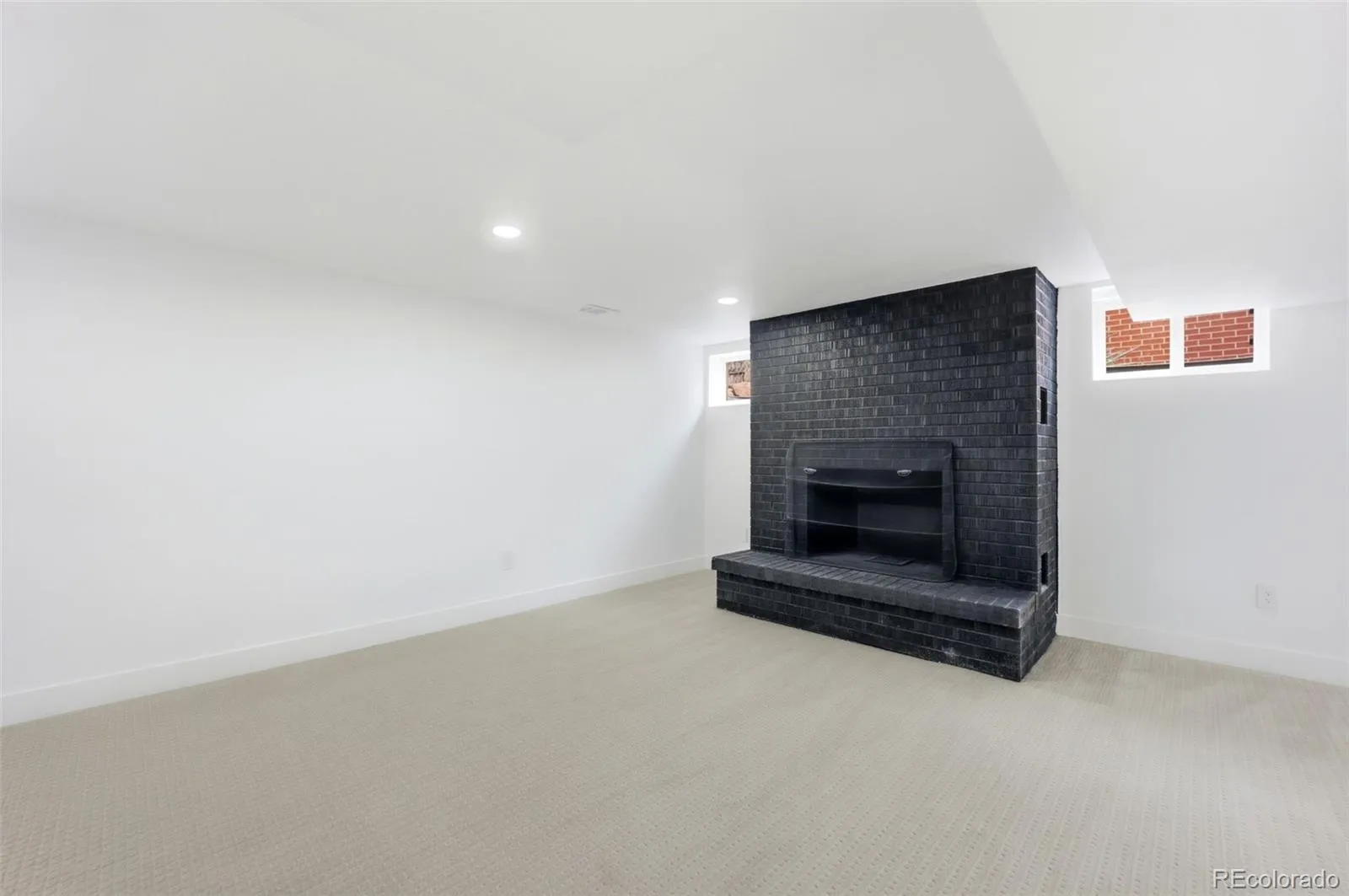 04142026181403 1600 35