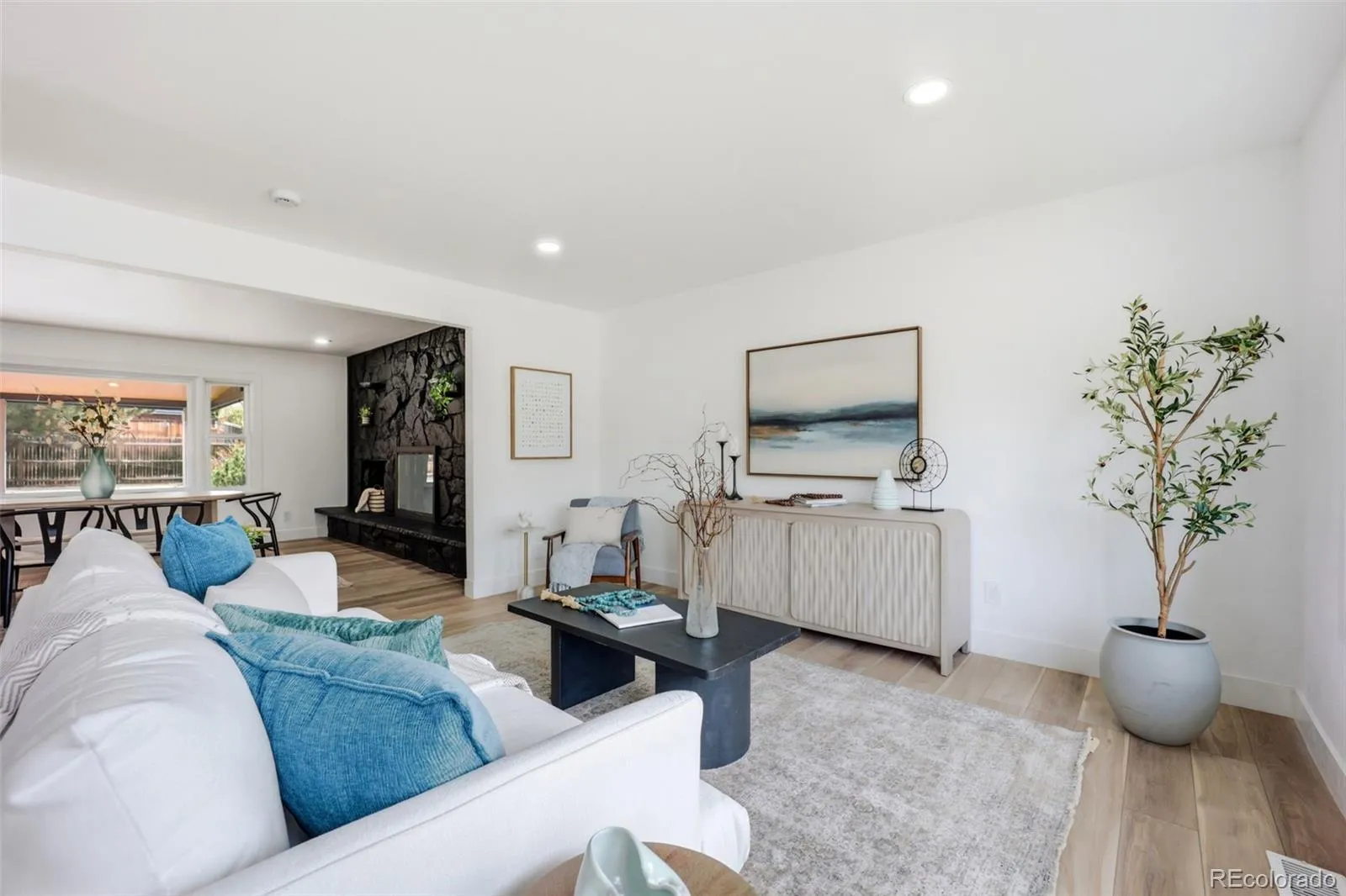 04142026181403 1600 4