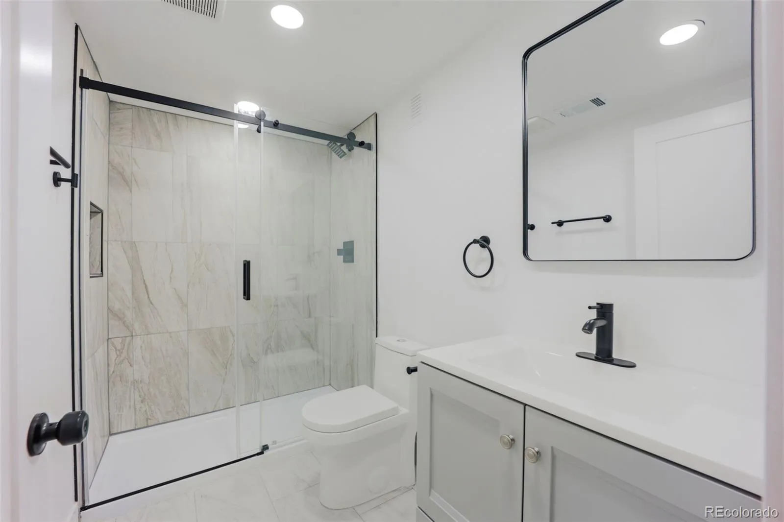 04142026181403 1600 44