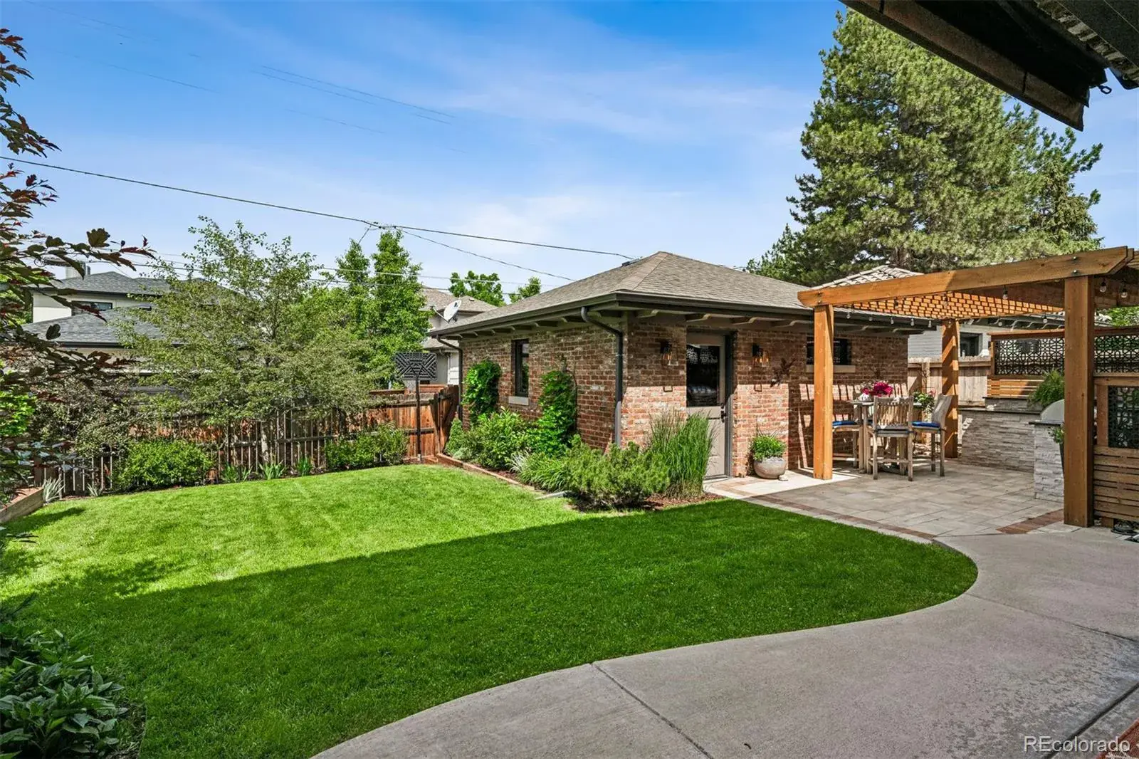 02122026201602 1600 31