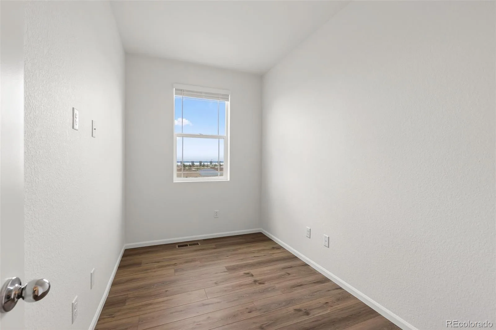 24246 E 53rd Drive Aurora CO 80019 | MLS #REC6988698 06092026043456 1600 21