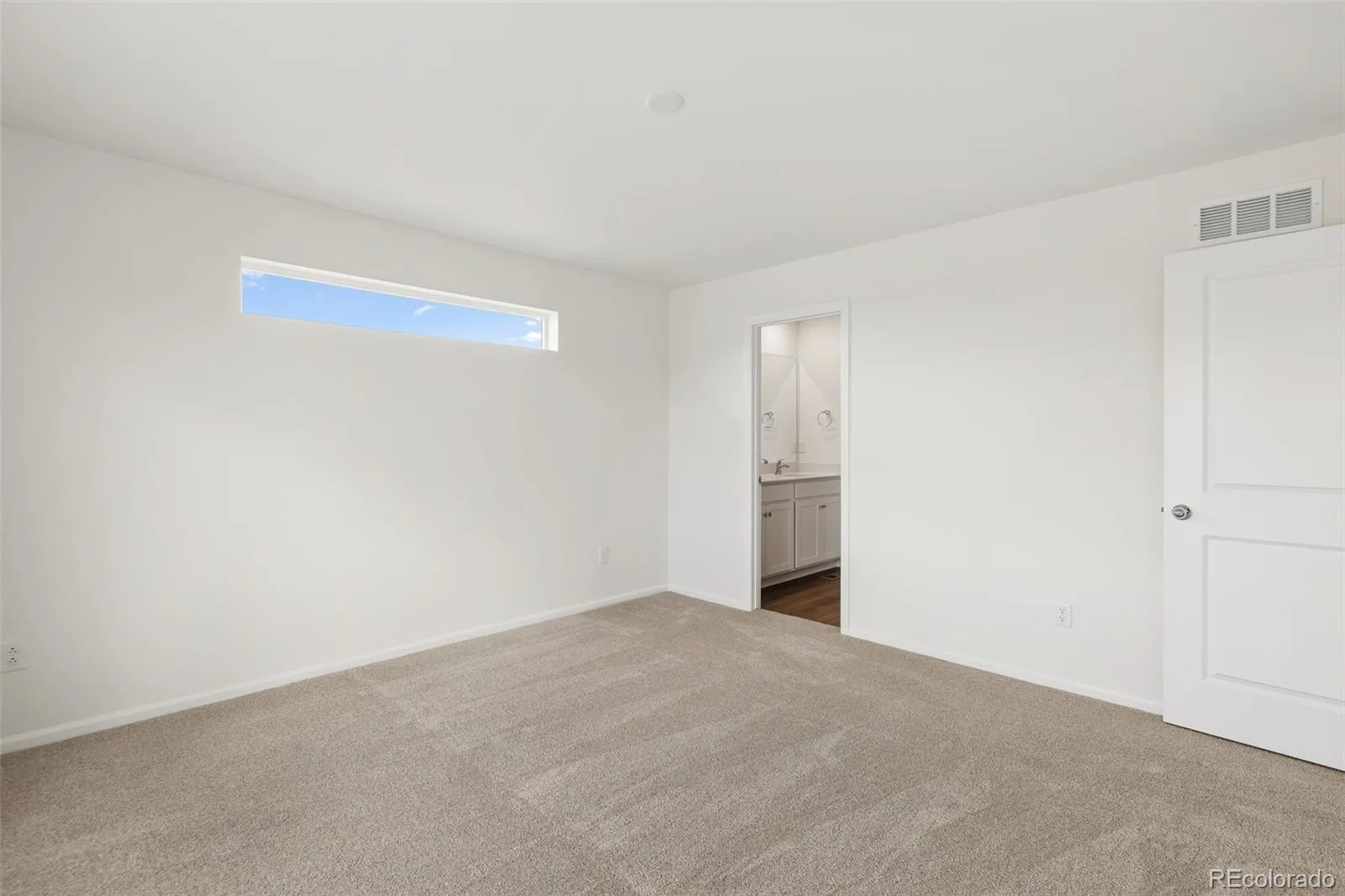24246 E 53rd Drive Aurora CO 80019 | MLS #REC6988698 06092026043456 1600 30