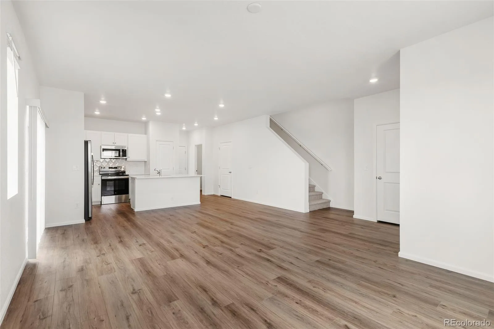 24246 E 53rd Drive Aurora CO 80019 | MLS #REC6988698 06092026043456 1600 7