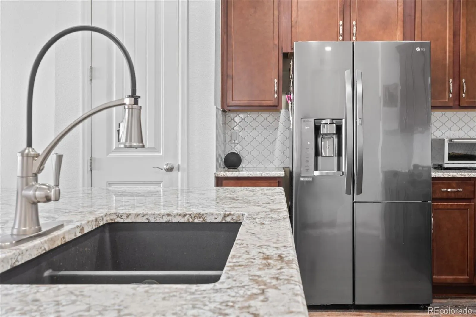 04212026210401 1600 15