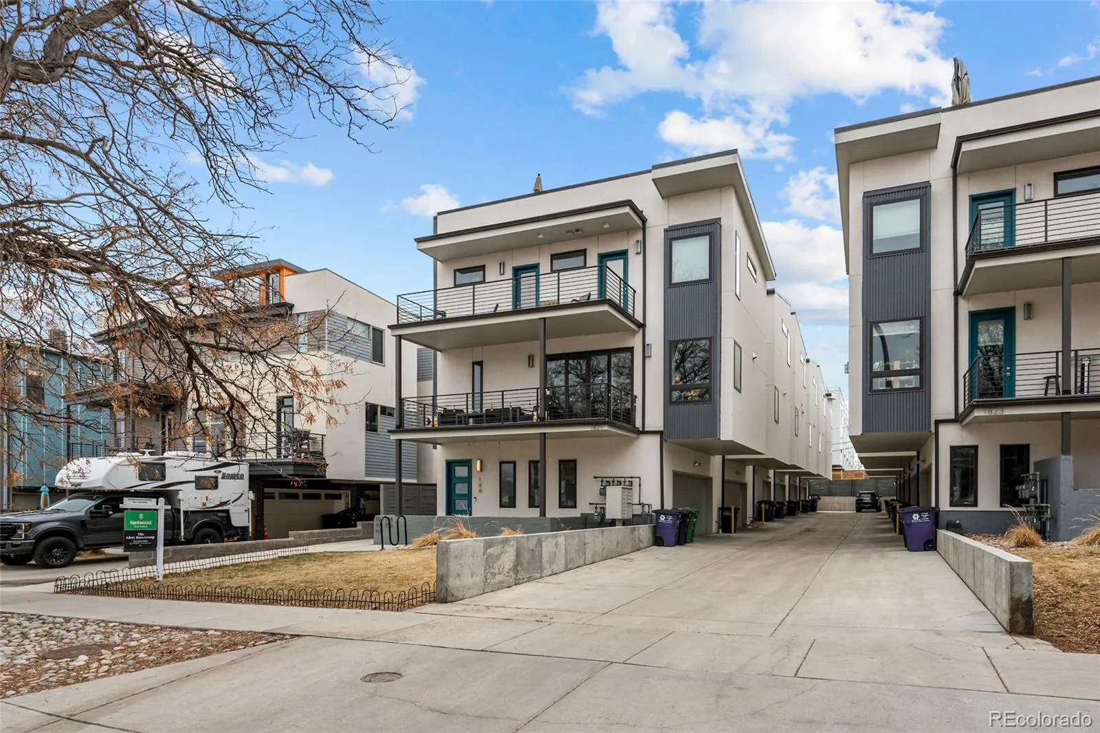 1821 Irving Street #104 Denver CO 80204 | MLS #REC6988952 09252026213355 1600 1