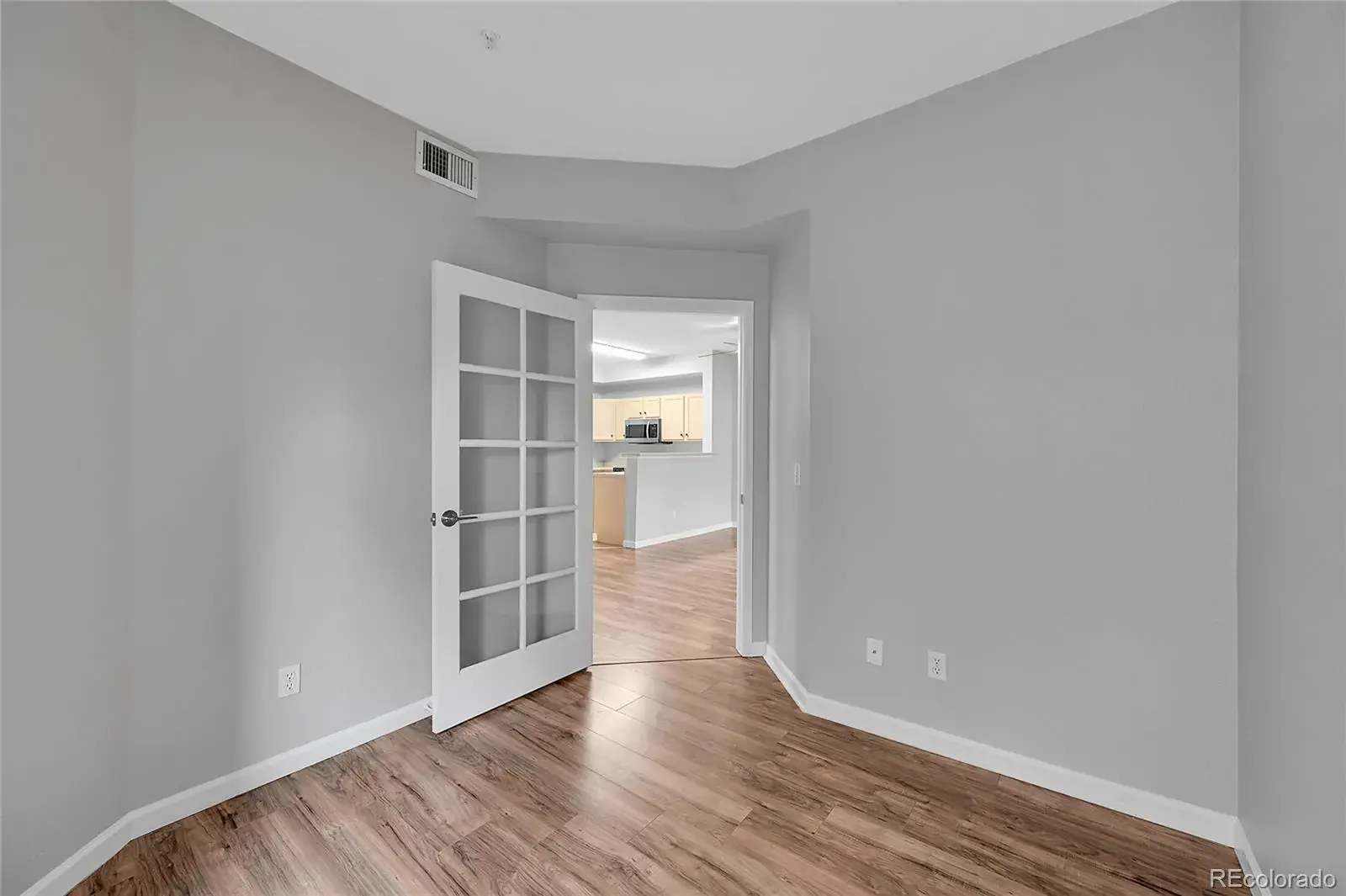 8707 E Florida Avenue #103 Denver CO 80247 MLS #REC6989499 11142025221302 1600 20