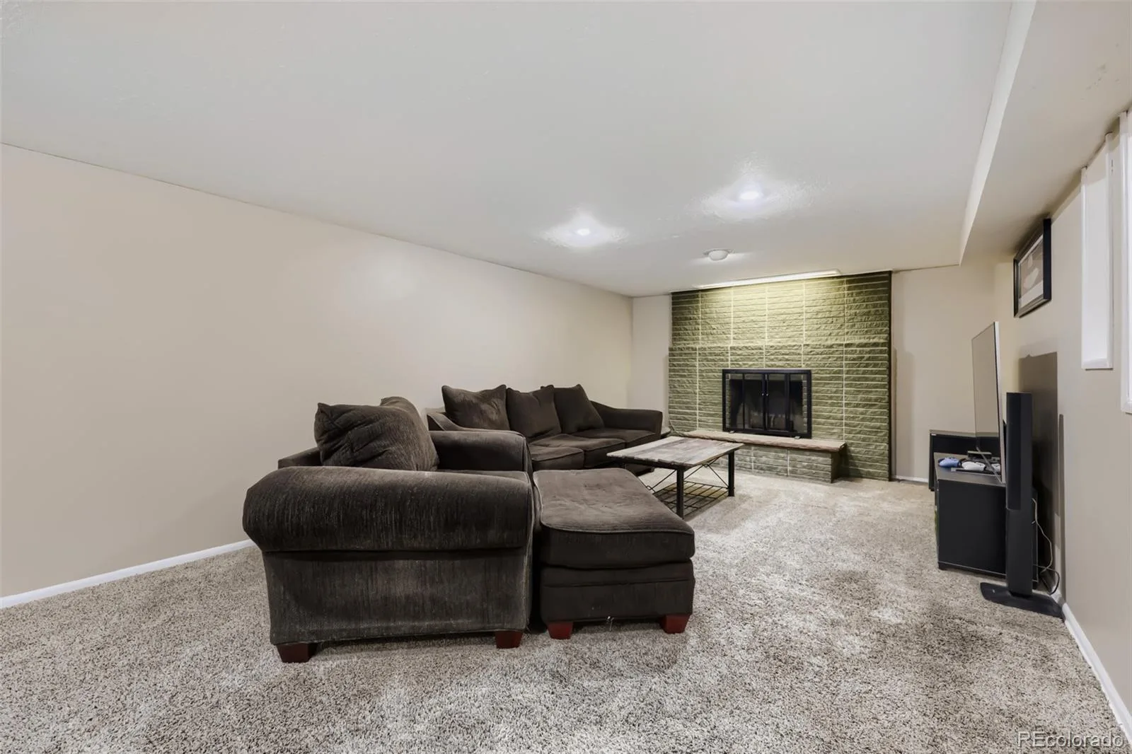 8906 Oakwood Street Westminster CO 80031 | MLS #REC6991277 08272026152337 1600 14