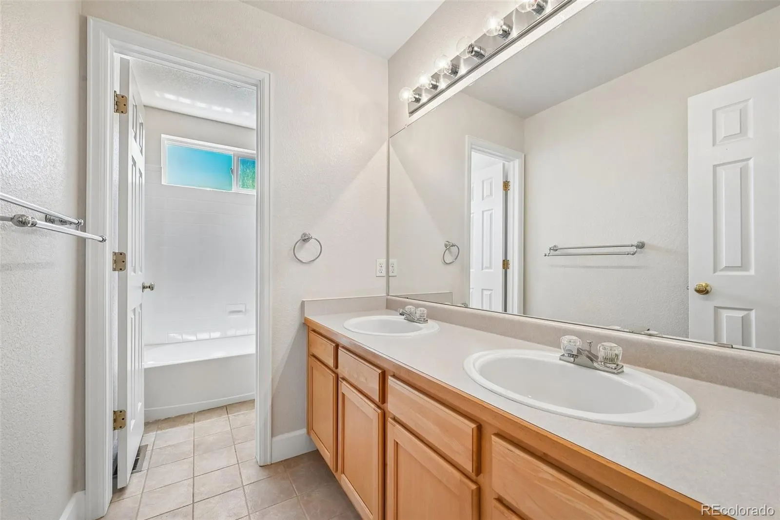 13674 W 63rd Circle Arvada CO 80004 MLS #REC6991602 05122026231536 1600 18