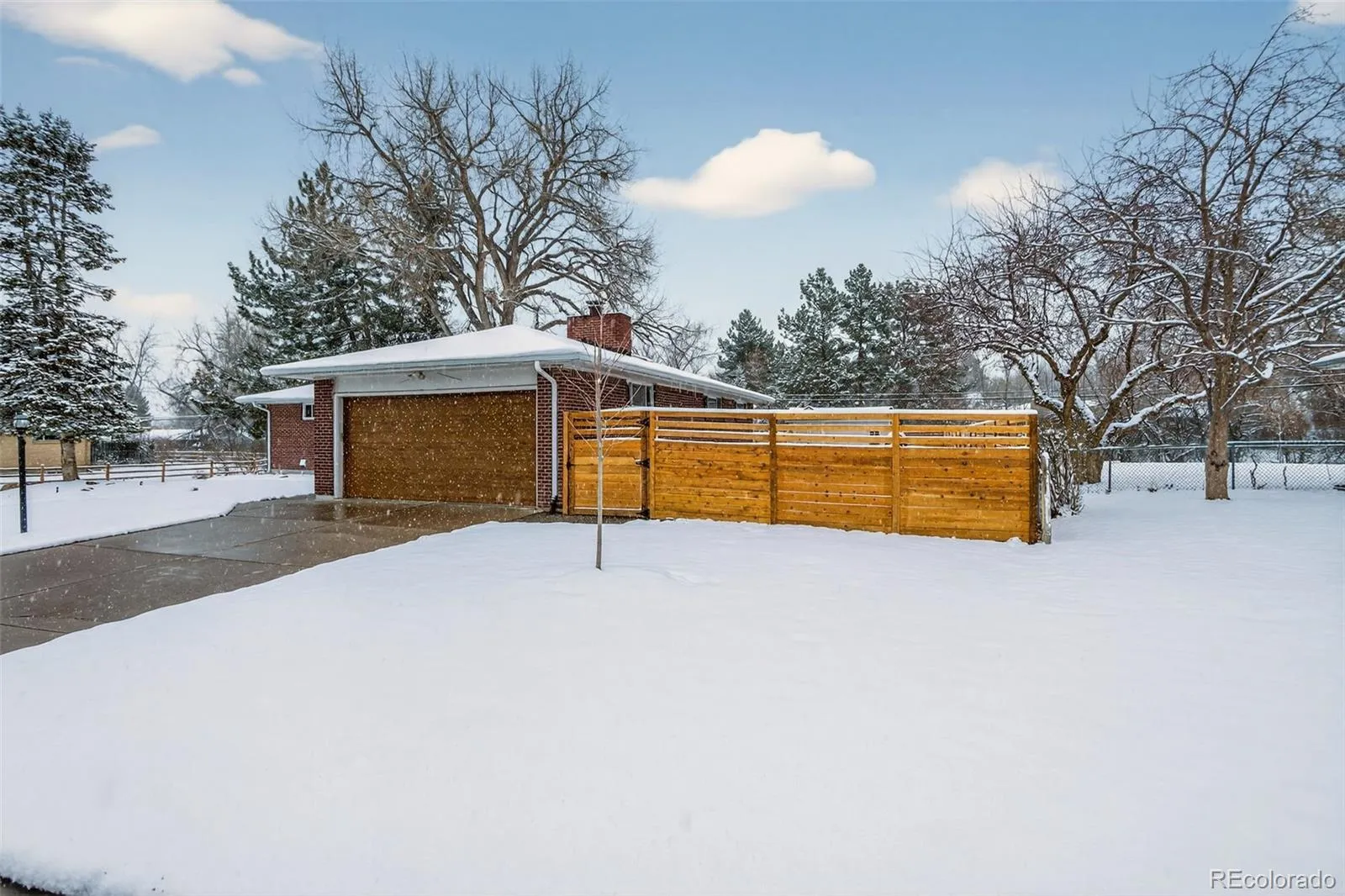 2907 E Euclid Place Centennial CO 80121 MLS #REC6992502 04242026220745 1600 3