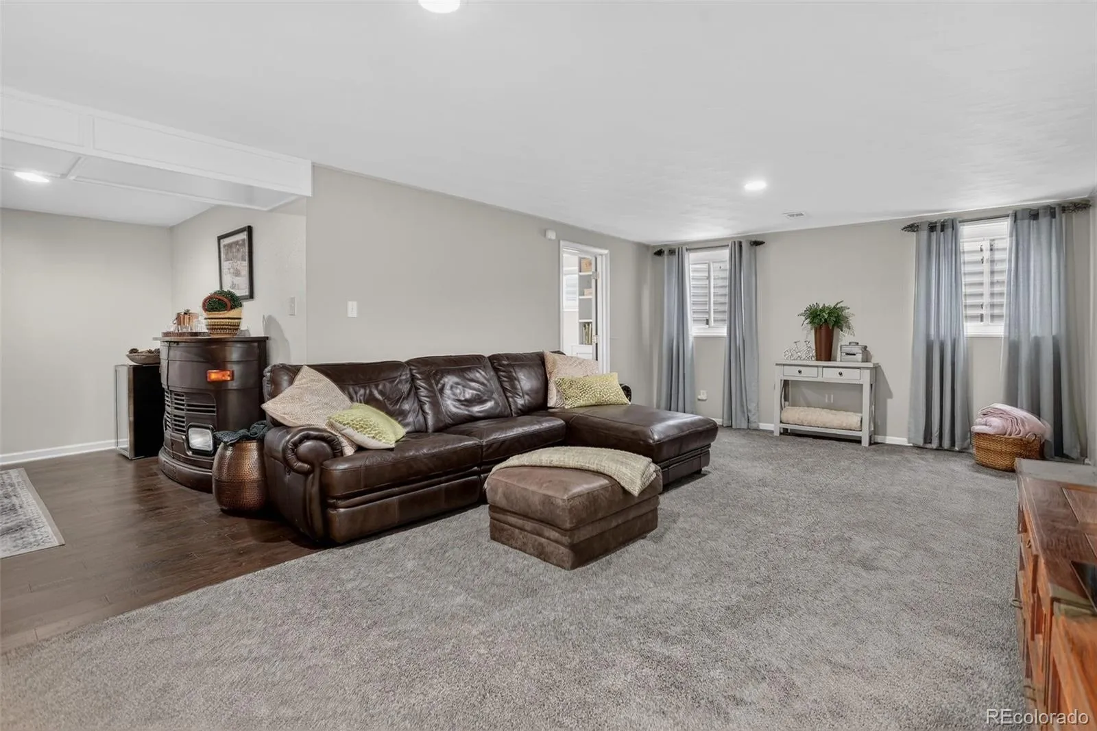 2907 E Euclid Place Centennial CO 80121 MLS #REC6992502 04242026220745 1600 32