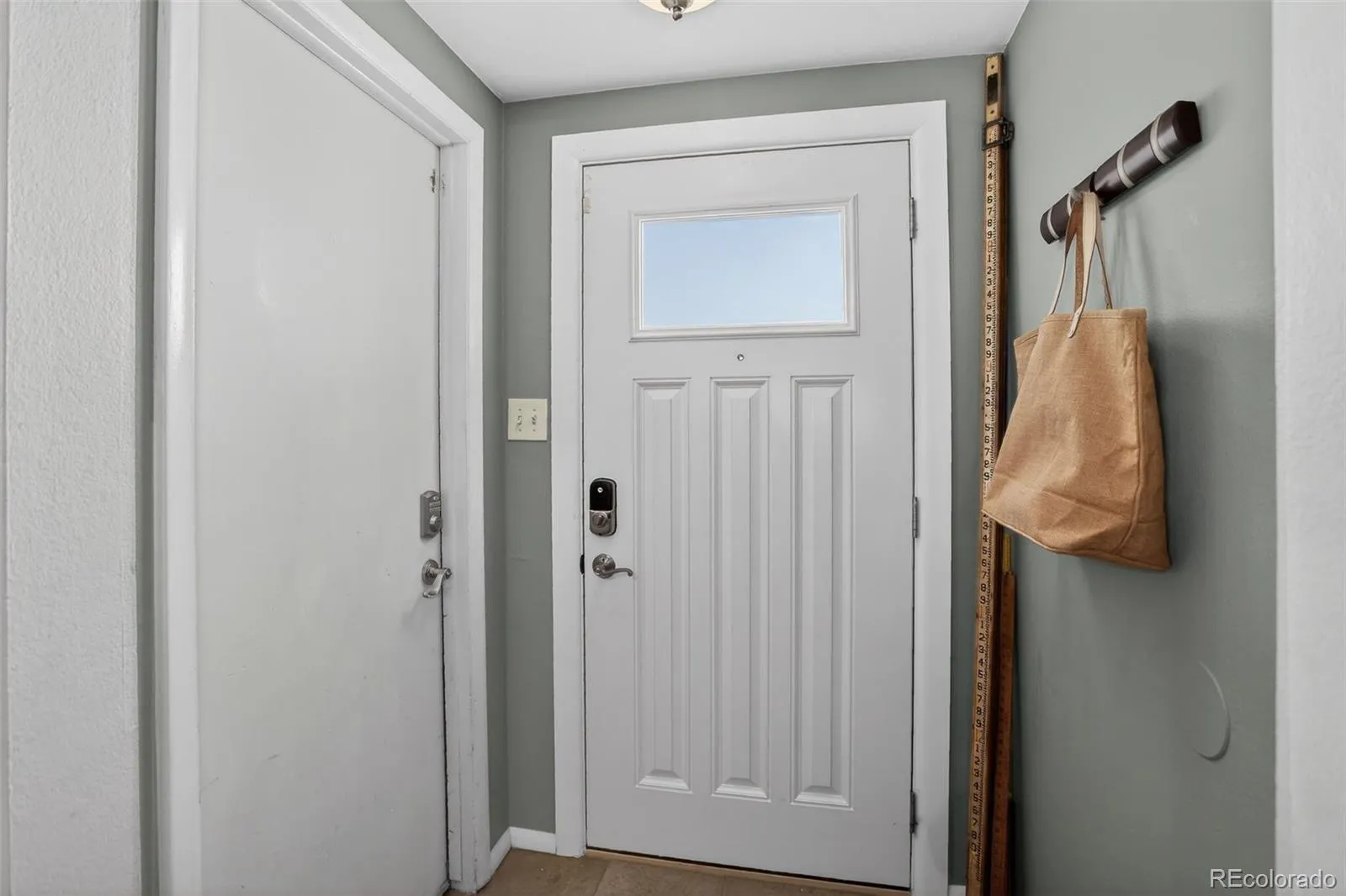 2907 E Euclid Place Centennial CO 80121 MLS #REC6992502 04242026220745 1600 4