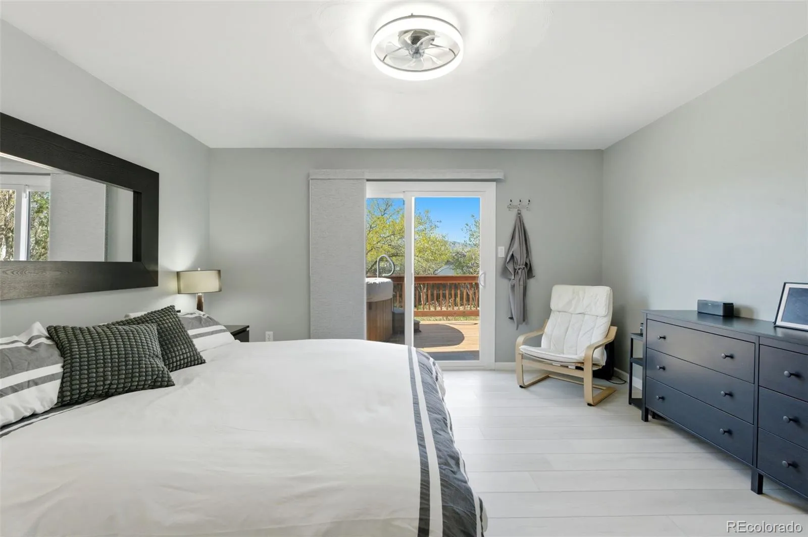 04102026152626 1600 27