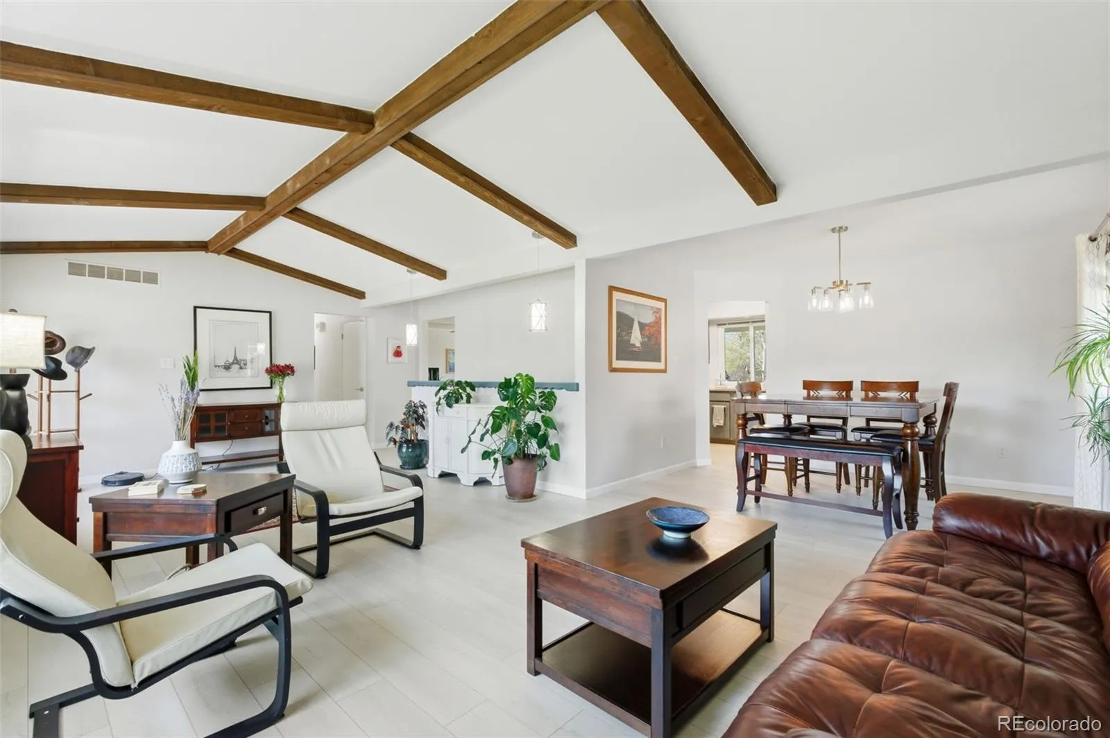 04102026152626 1600 3