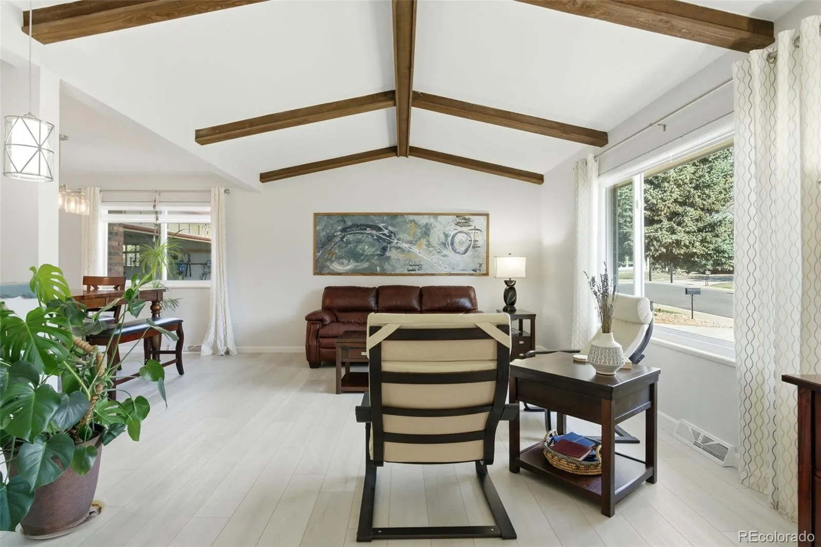 04102026152626 1600 7