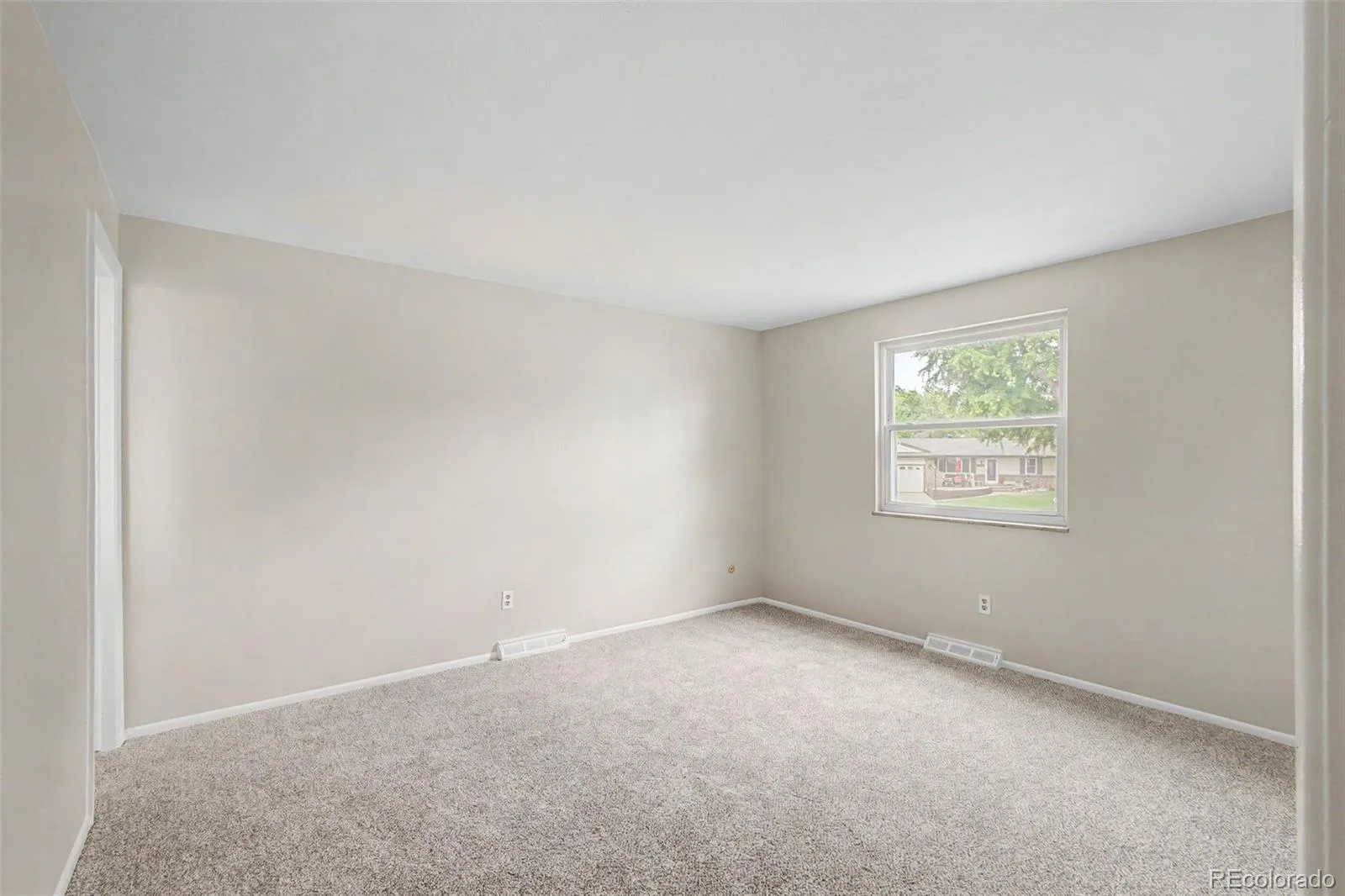 3009 S Dayton Court Denver CO 80231 | MLS #REC6994860 08052026070143 1600 19