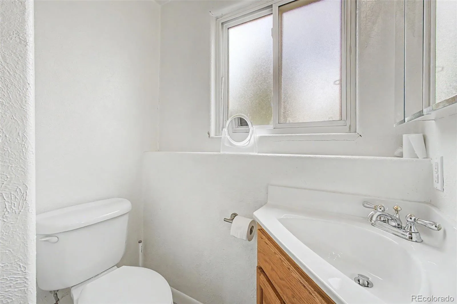 3009 S Dayton Court Denver CO 80231 | MLS #REC6994860 08052026070143 1600 21