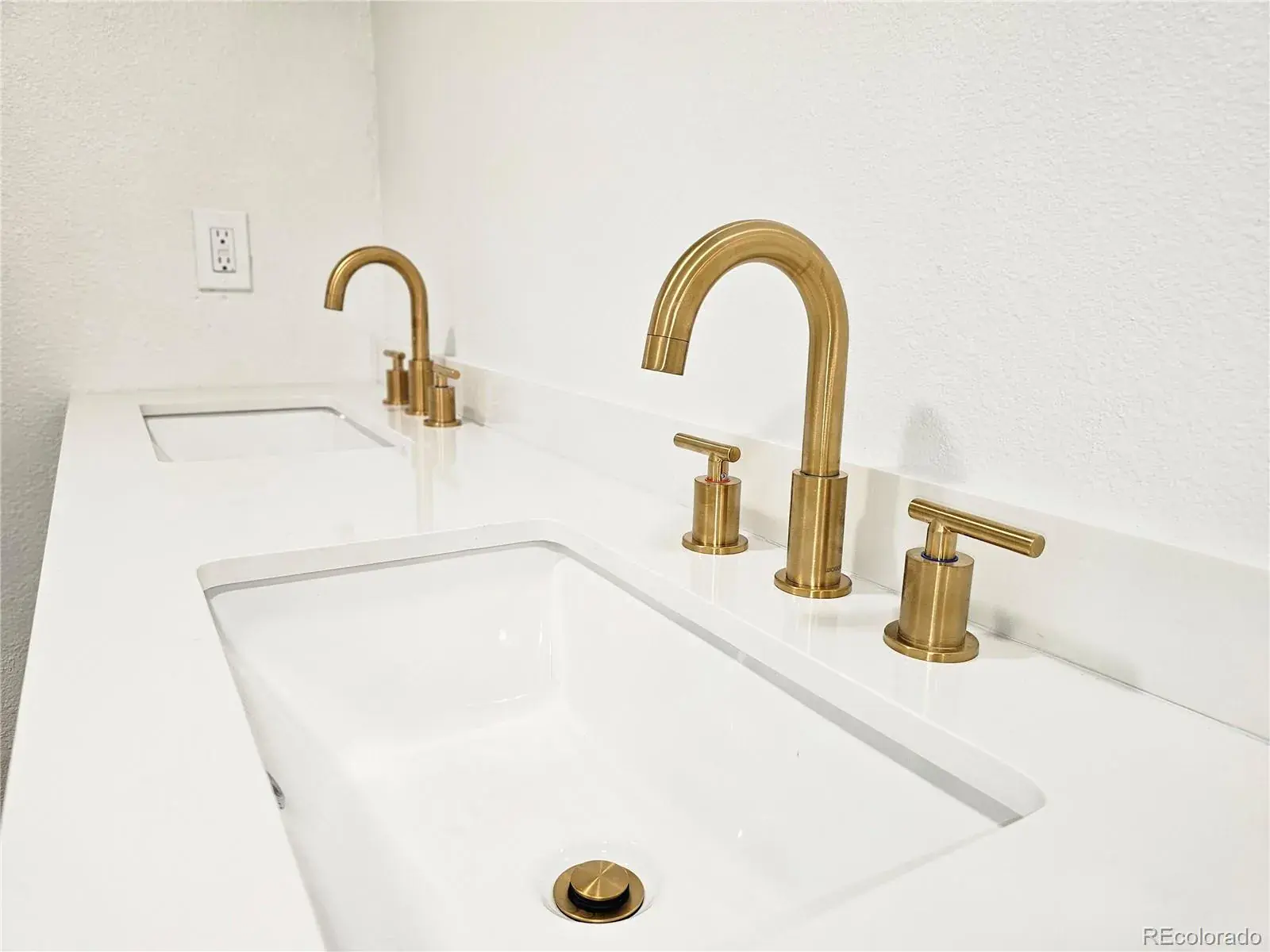 1543 N Willow Street Denver CO 80220 | MLS #REC6996771 02252026003425 1600 7