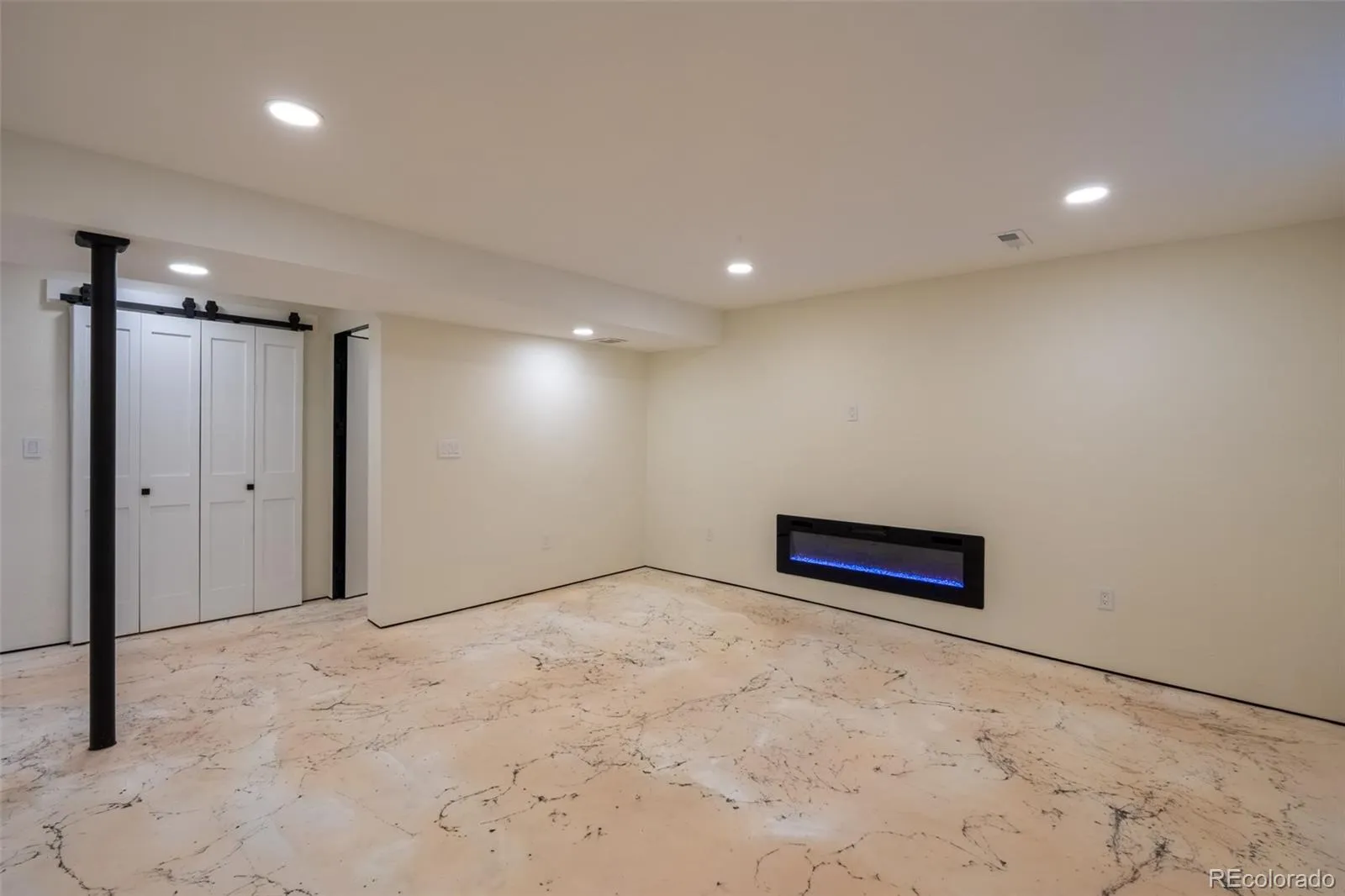 6735 W 2nd Avenue Lakewood CO 80226 MLS #REC6999816 04262026001901 1600 17