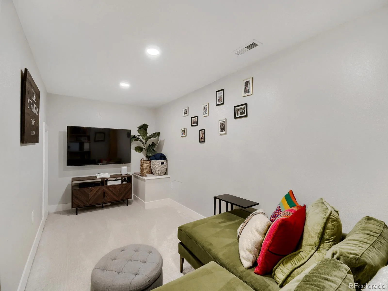 3065 Holly Street Denver CO 80207 | MLS #REC7001742 10082026183203 1600 17