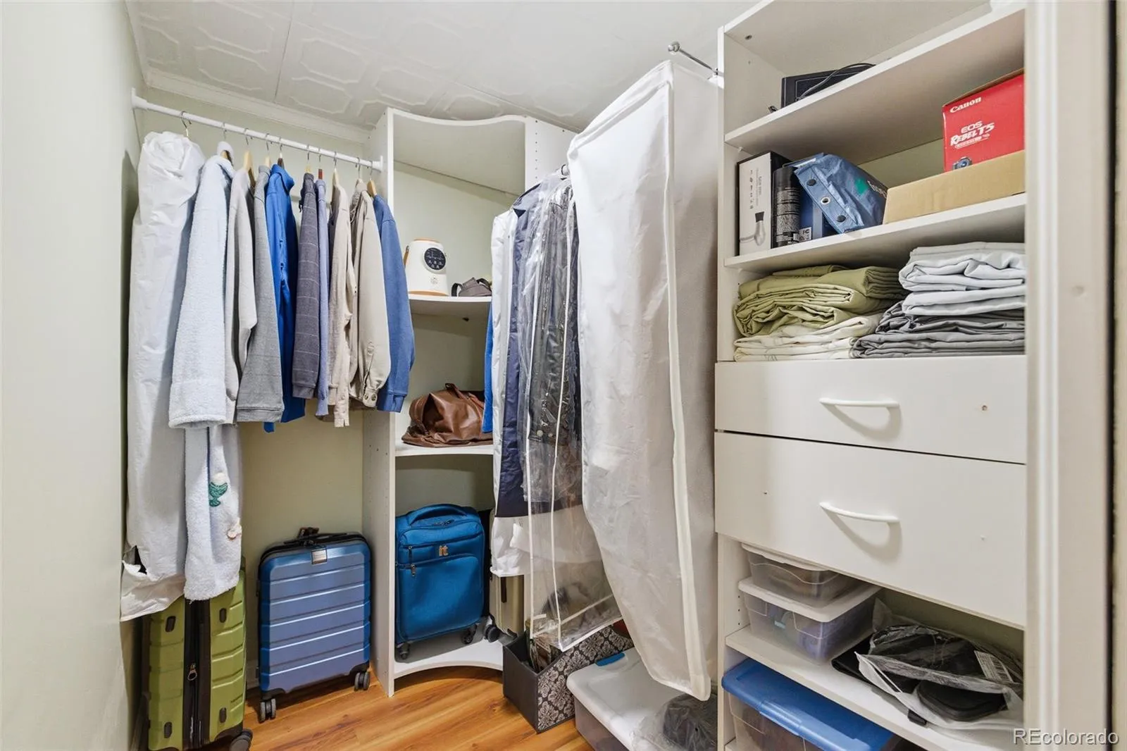 04132026055205 1600 22