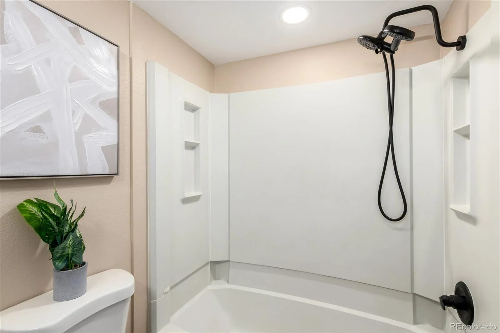 17053 E Tennessee Drive #104 Aurora CO 80017 MLS #REC7003971 05222026000149 1600 16