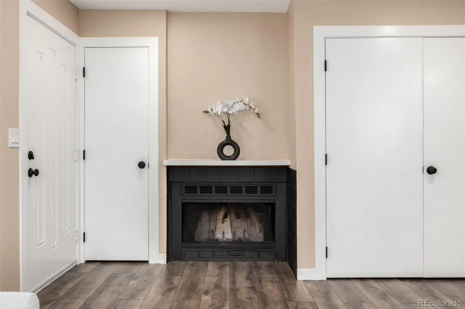 17053 E Tennessee Drive #104 Aurora CO 80017 MLS #REC7003971 05222026000149 1600 4