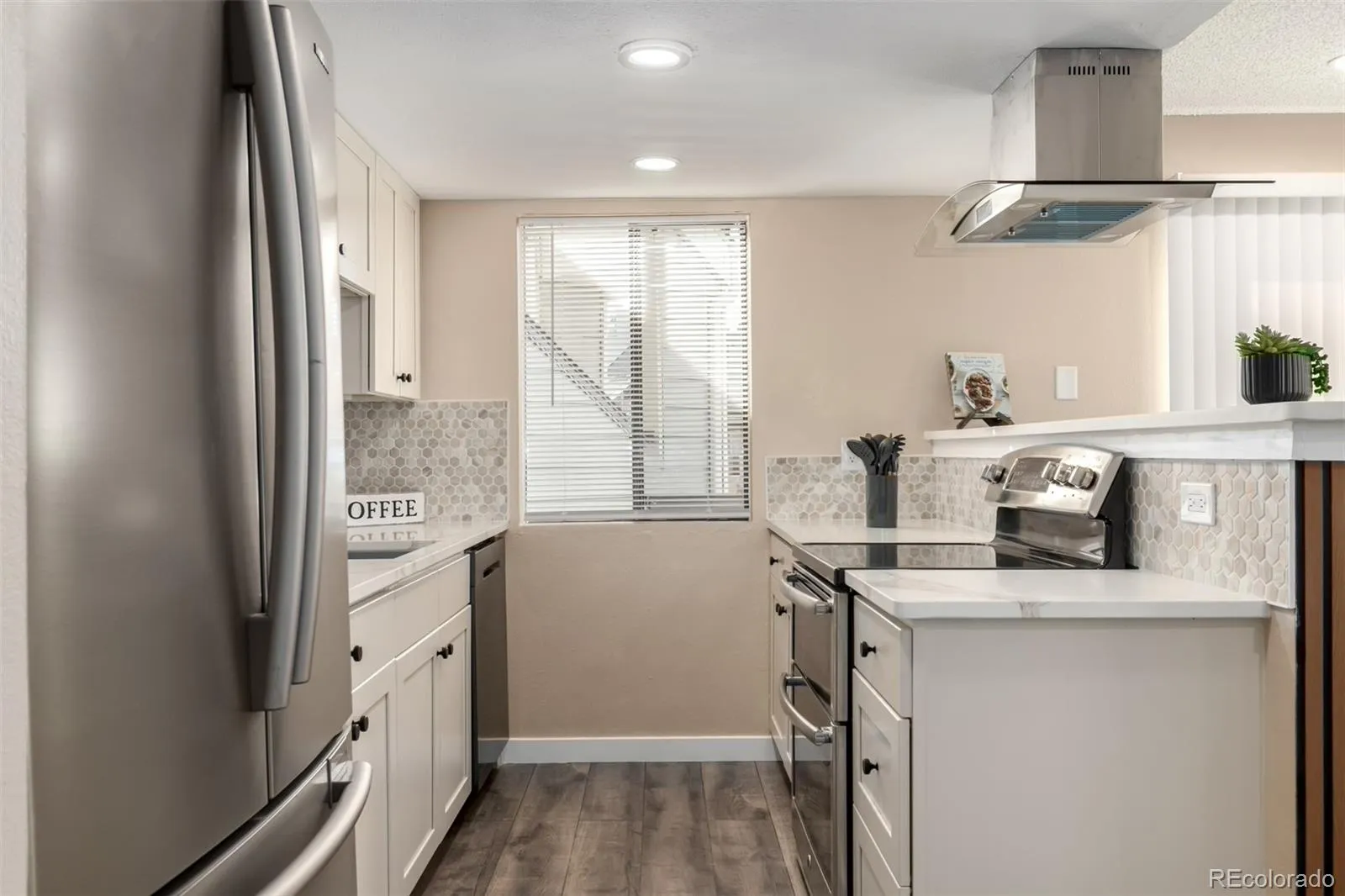 17053 E Tennessee Drive #104 Aurora CO 80017 MLS #REC7003971 05222026000149 1600 8