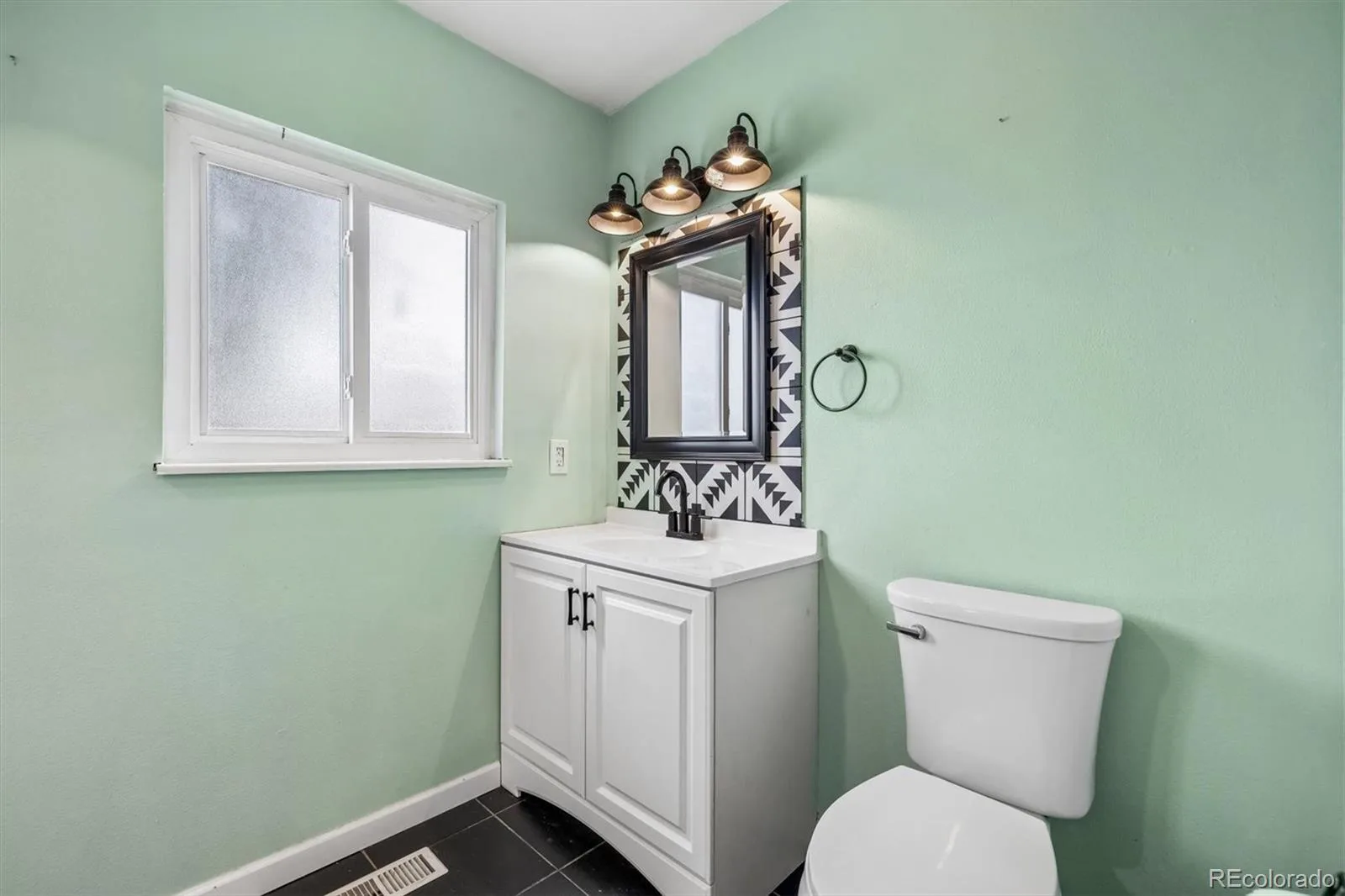 2003 S Idalia Street Aurora CO 80013 | MLS #REC7004180 07262026174405 1600 16