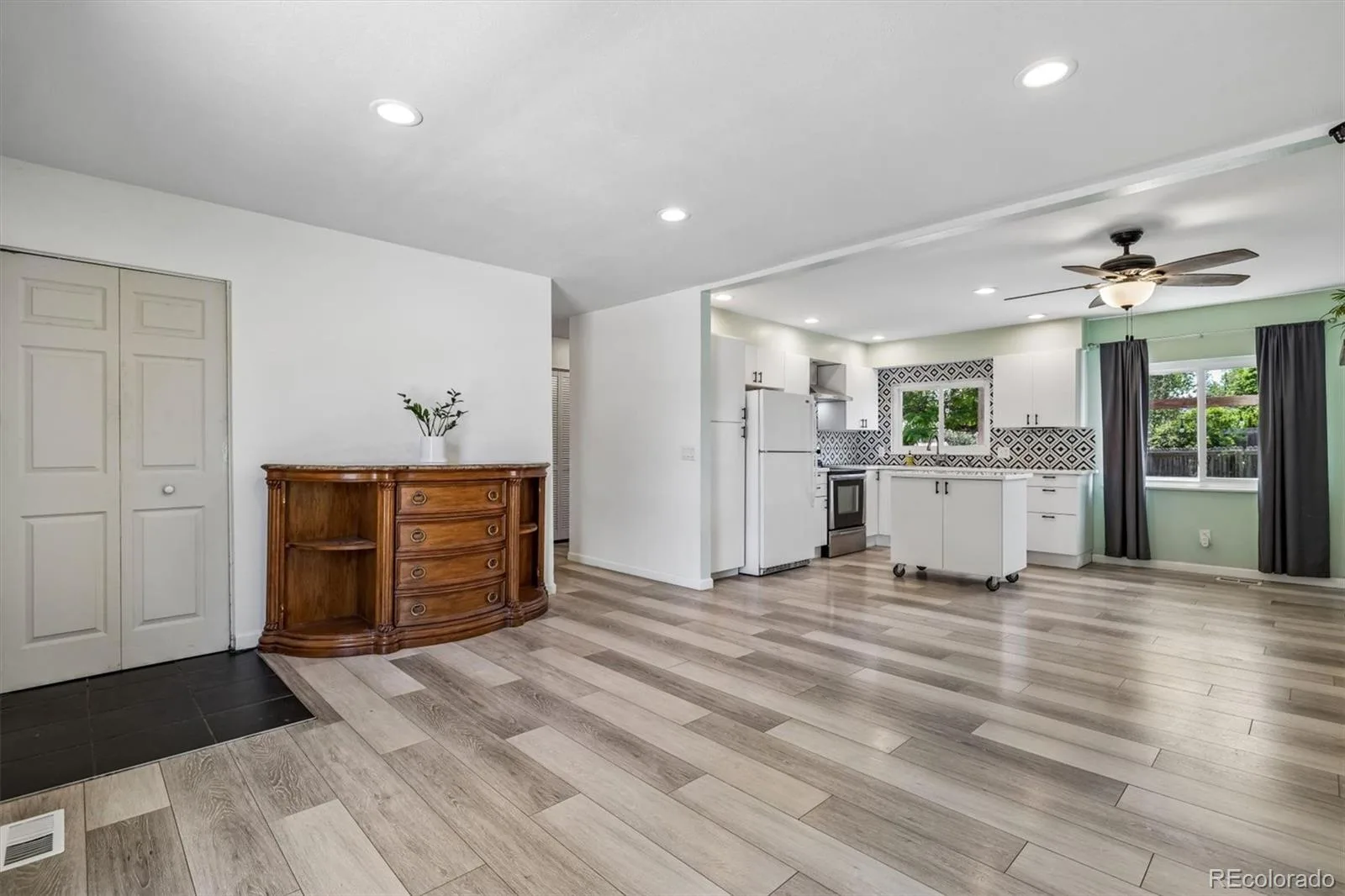 2003 S Idalia Street Aurora CO 80013 | MLS #REC7004180 07262026174405 1600 3