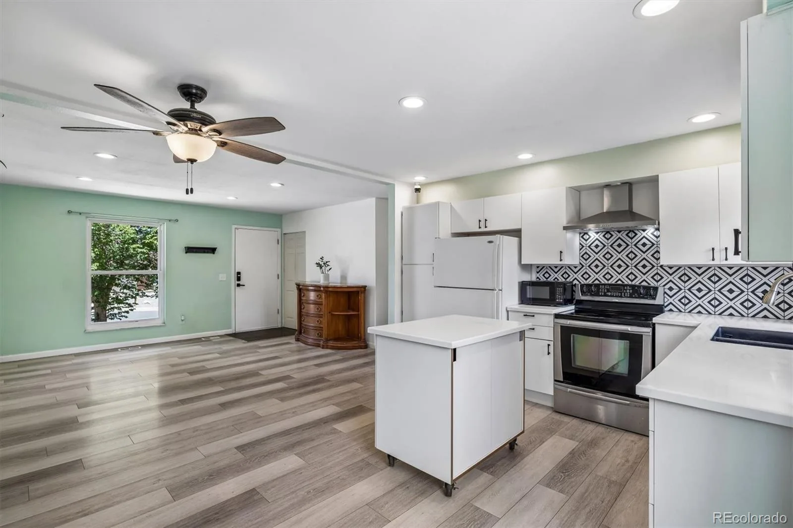2003 S Idalia Street Aurora CO 80013 | MLS #REC7004180 07262026174405 1600 9