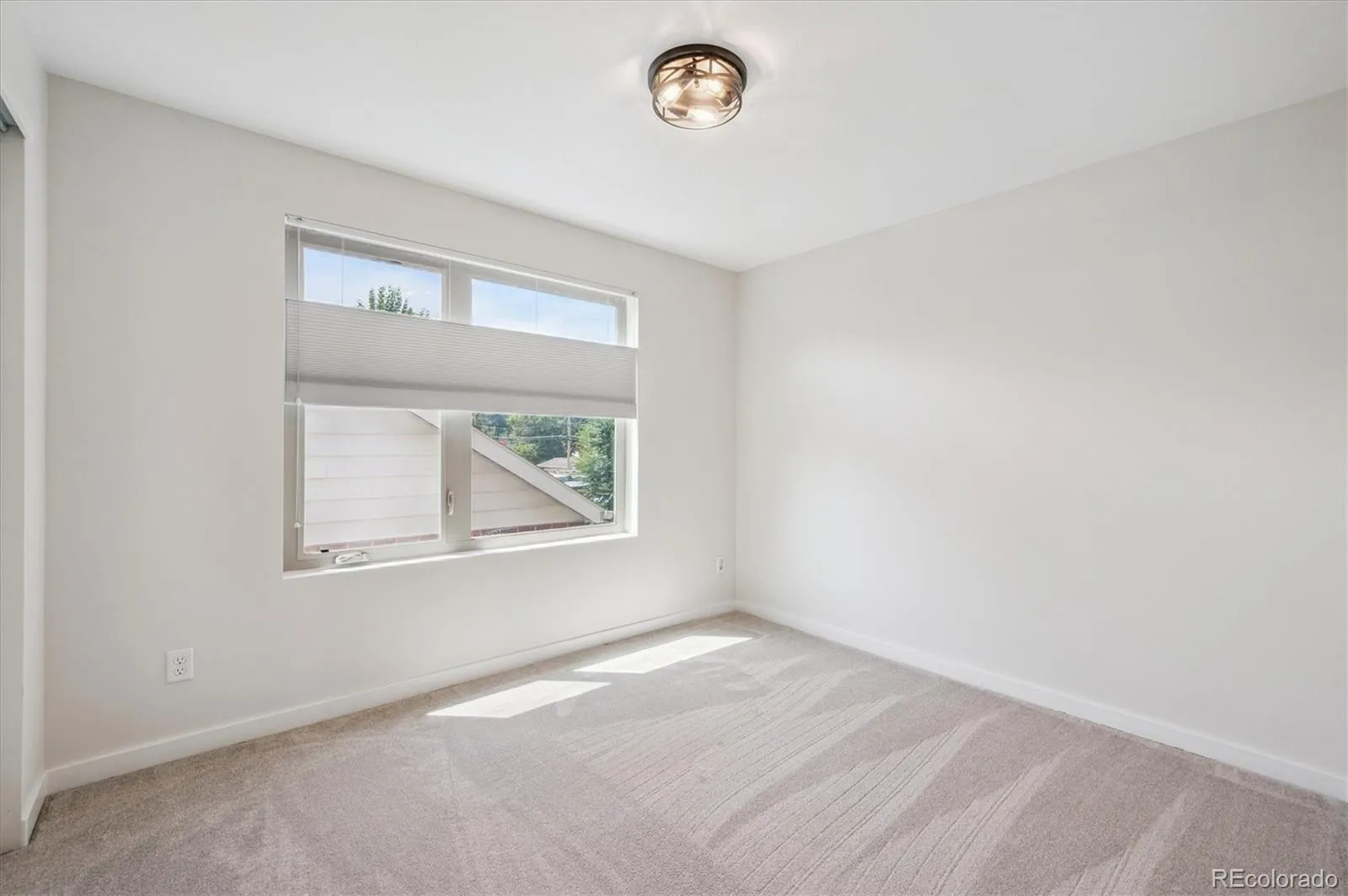 04162026163703 1600 16