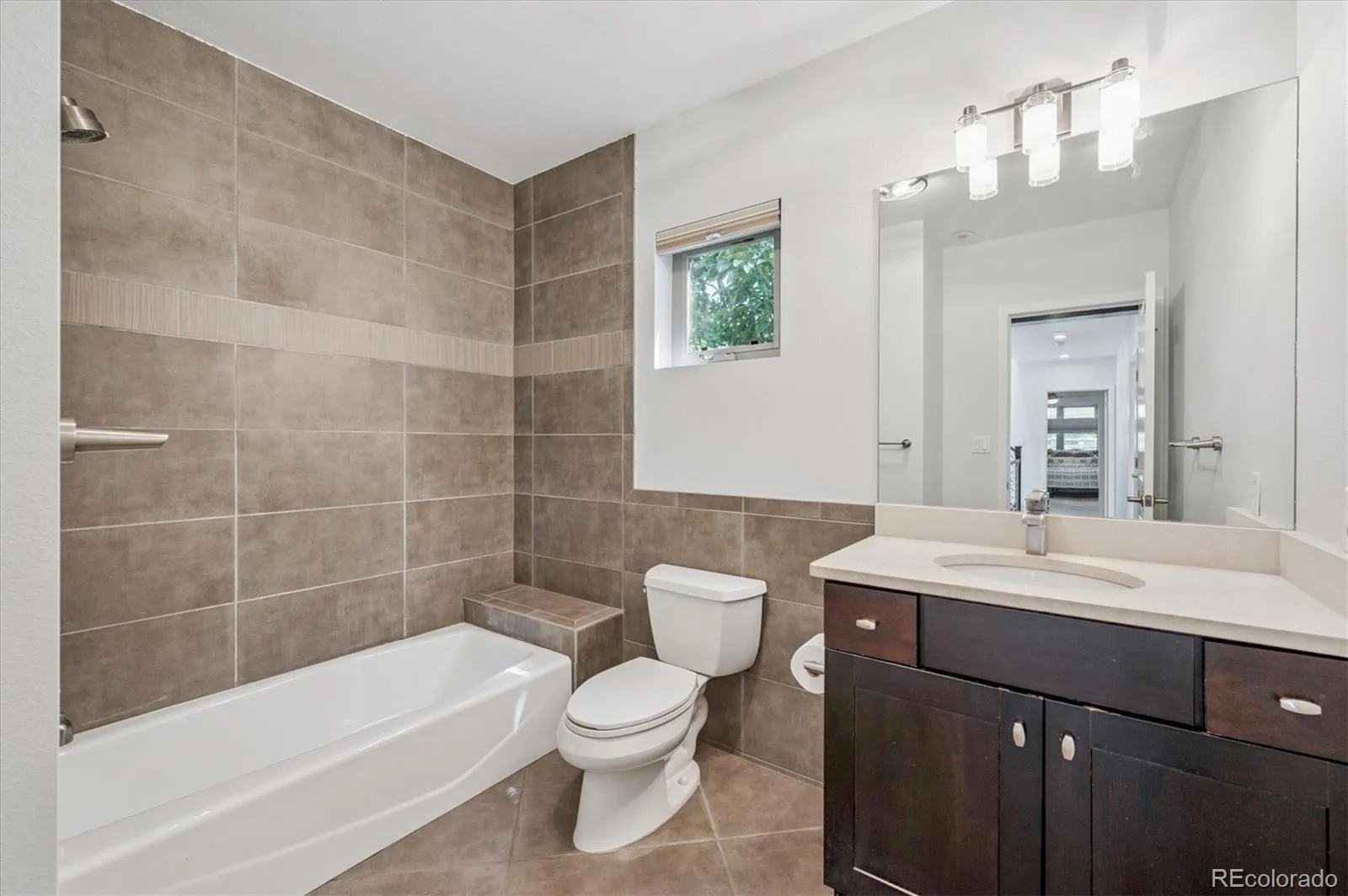 04162026163703 1600 17