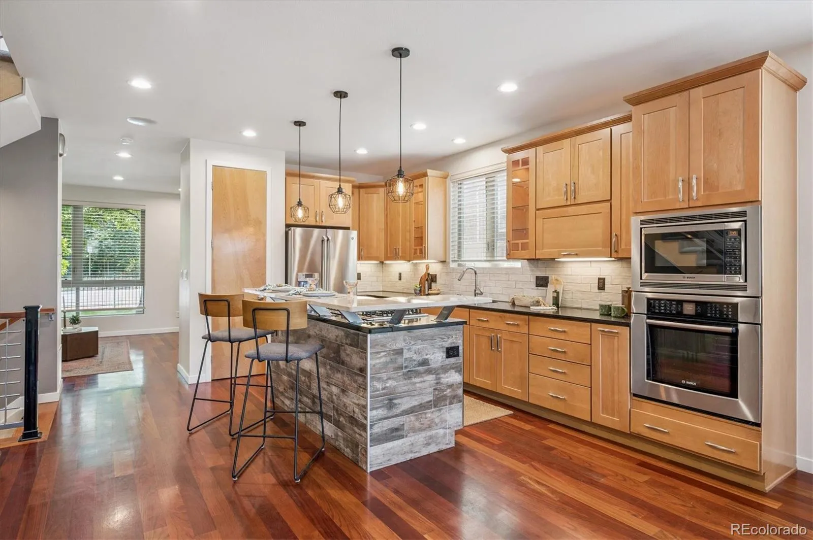 04162026163703 1600 3