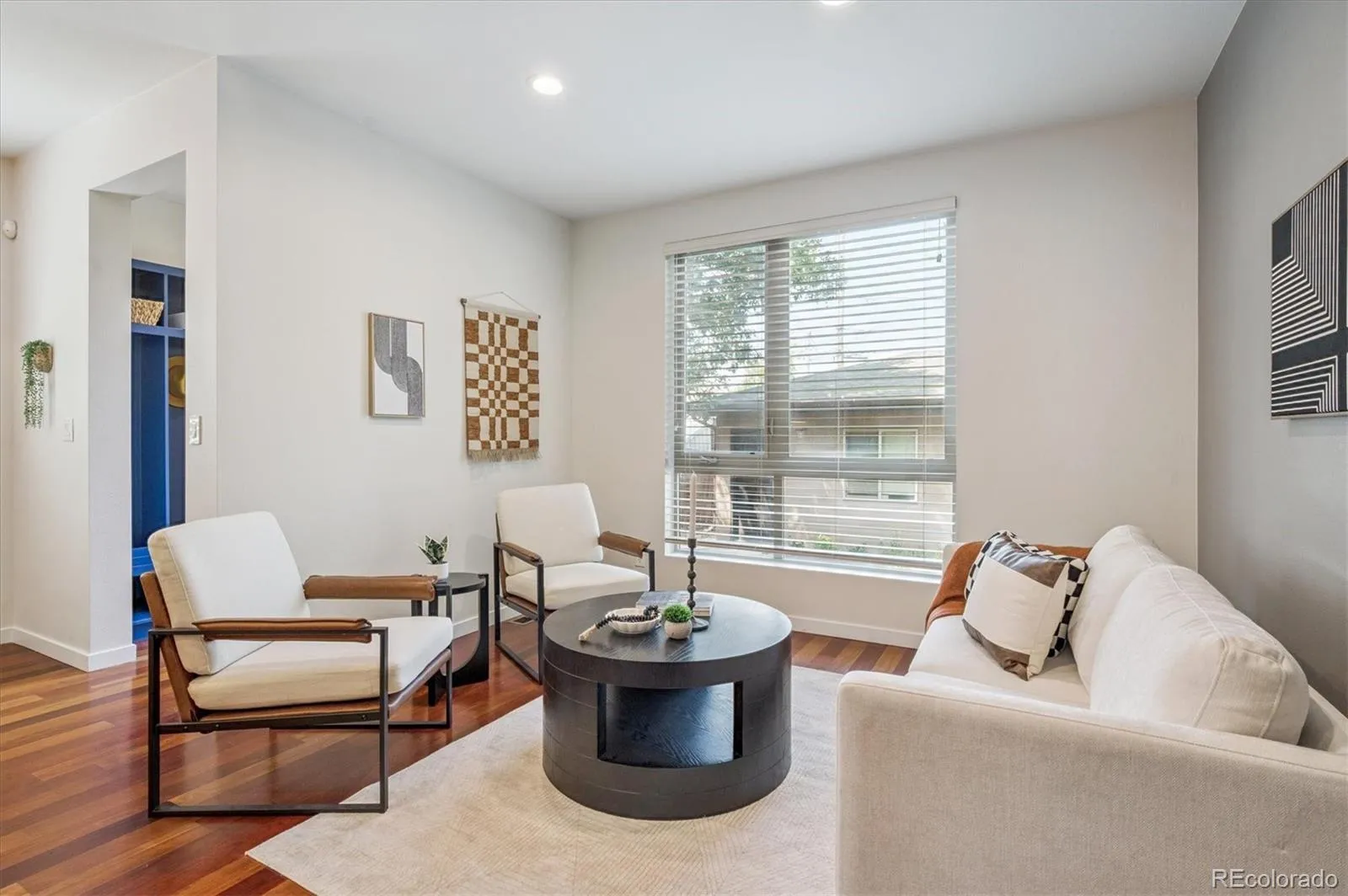 04162026163703 1600 8