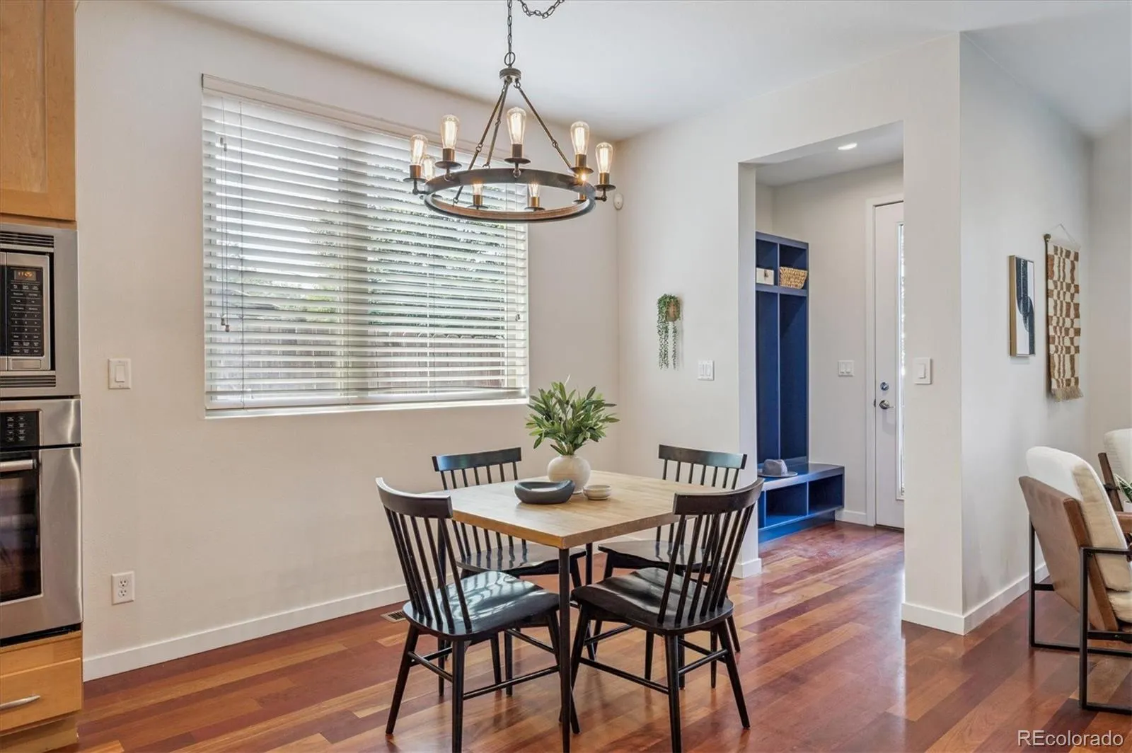 04162026163703 1600 9