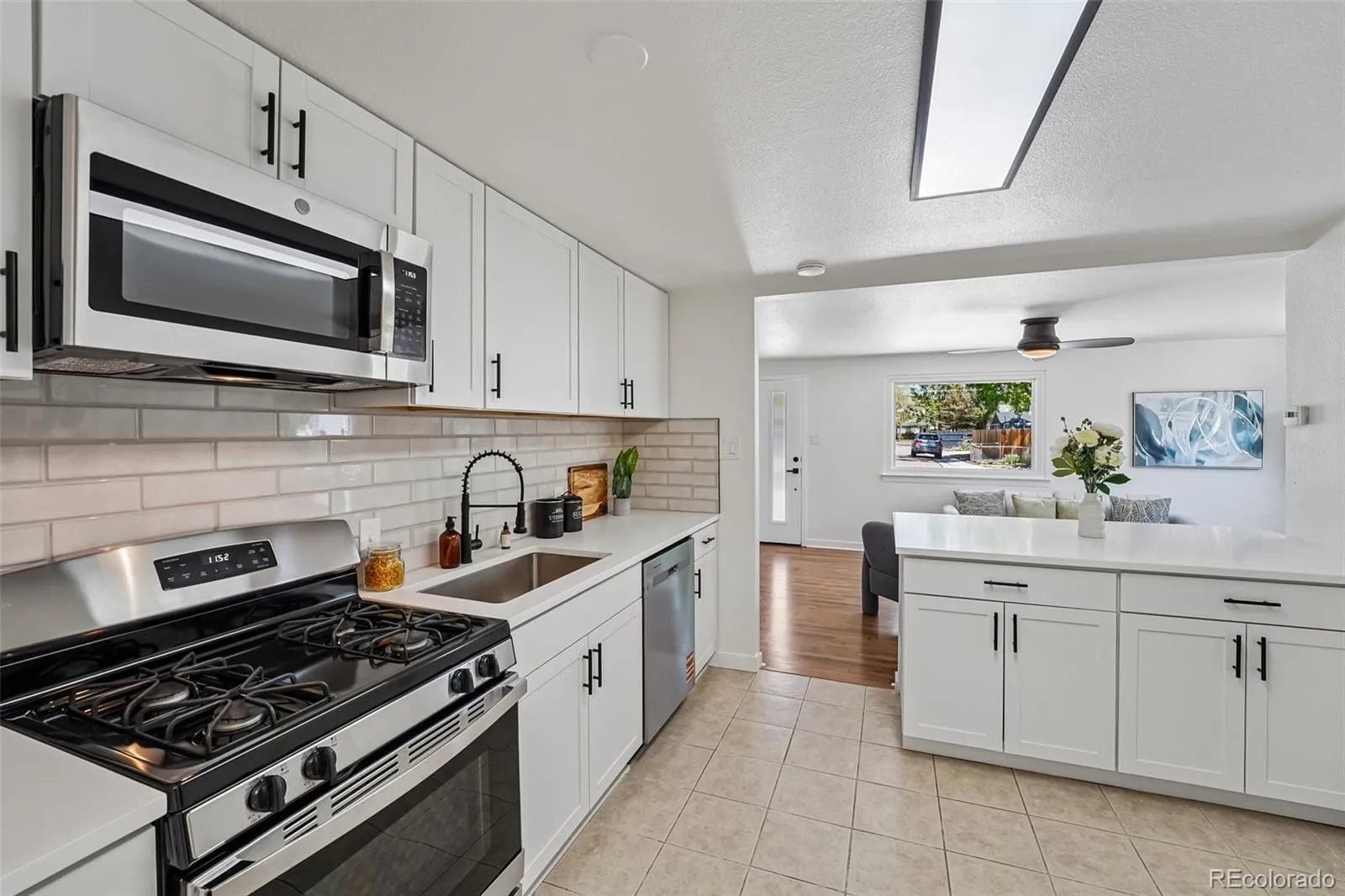 6900 W 55th Place Arvada CO 80002 MLS #REC7005896 05142026125046 1600 11