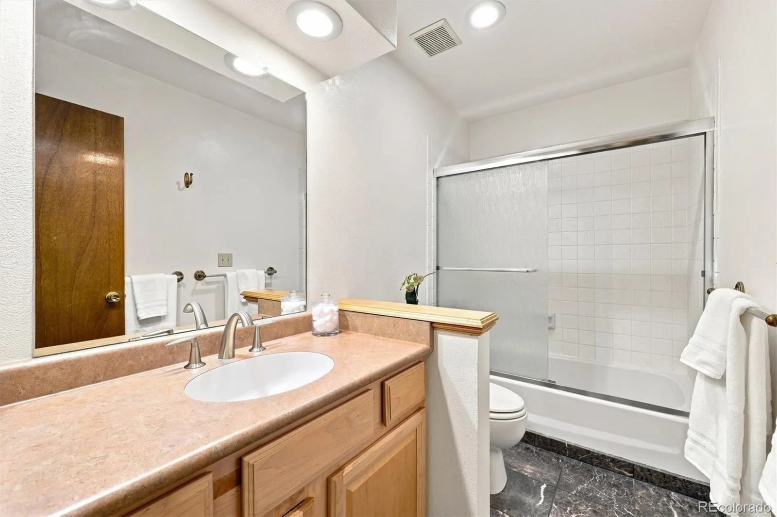 12325 Josephine Court Thornton CO 80241 | MLS #REC7007150 08202026154410 1600 21