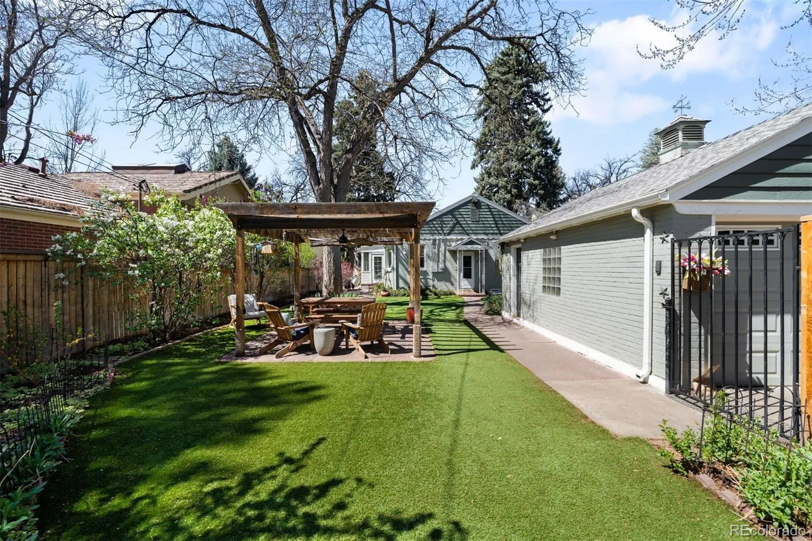 1130 N Monaco Parkway Denver CO 80224 MLS #REC7008247 05202026195201 1600 30