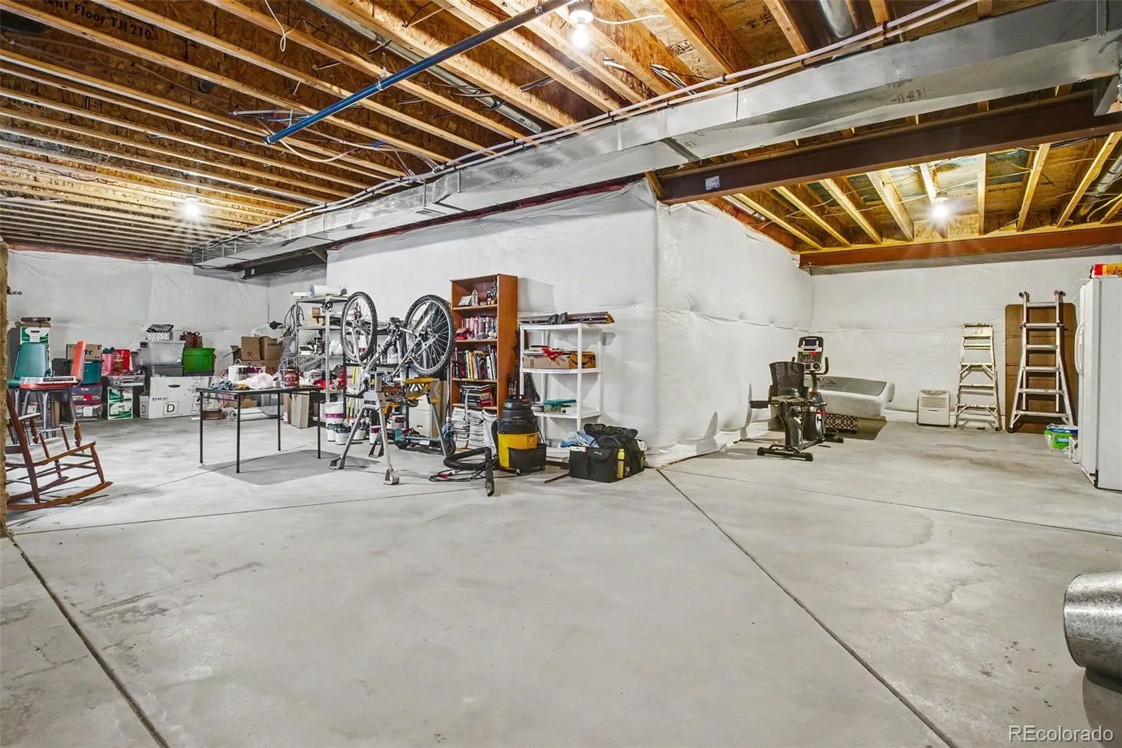 23000 Allendale Avenue Parker CO 80138 | MLS #REC7009054 07072026202940 1600 41
