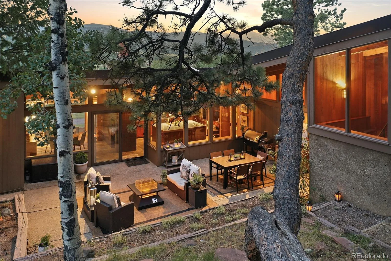 32042 Horseshoe Drive Evergreen CO 80439 | MLS #REC7009087 08072026165948 1600 20