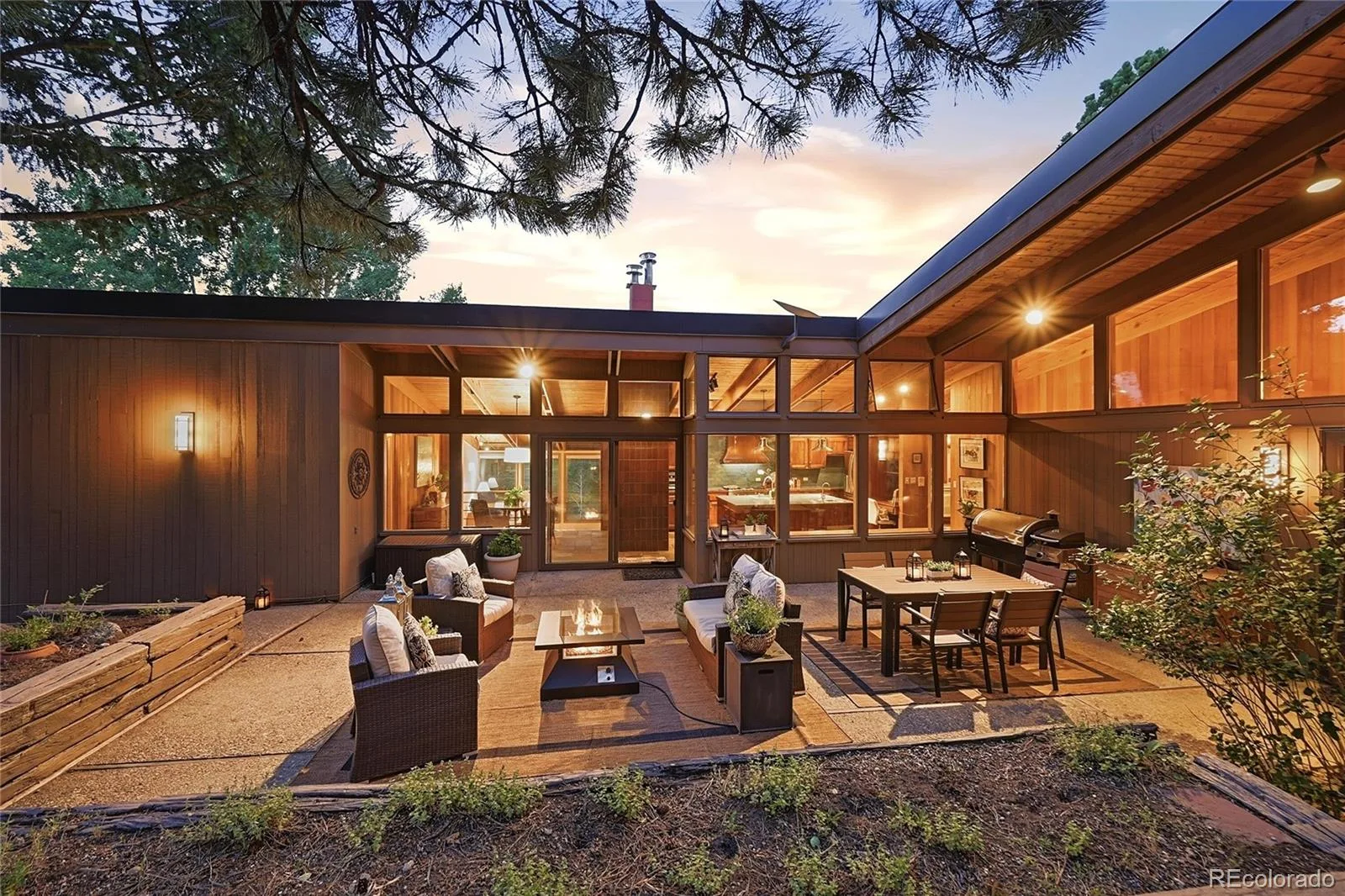 32042 Horseshoe Drive Evergreen CO 80439 | MLS #REC7009087 08072026165948 1600 48